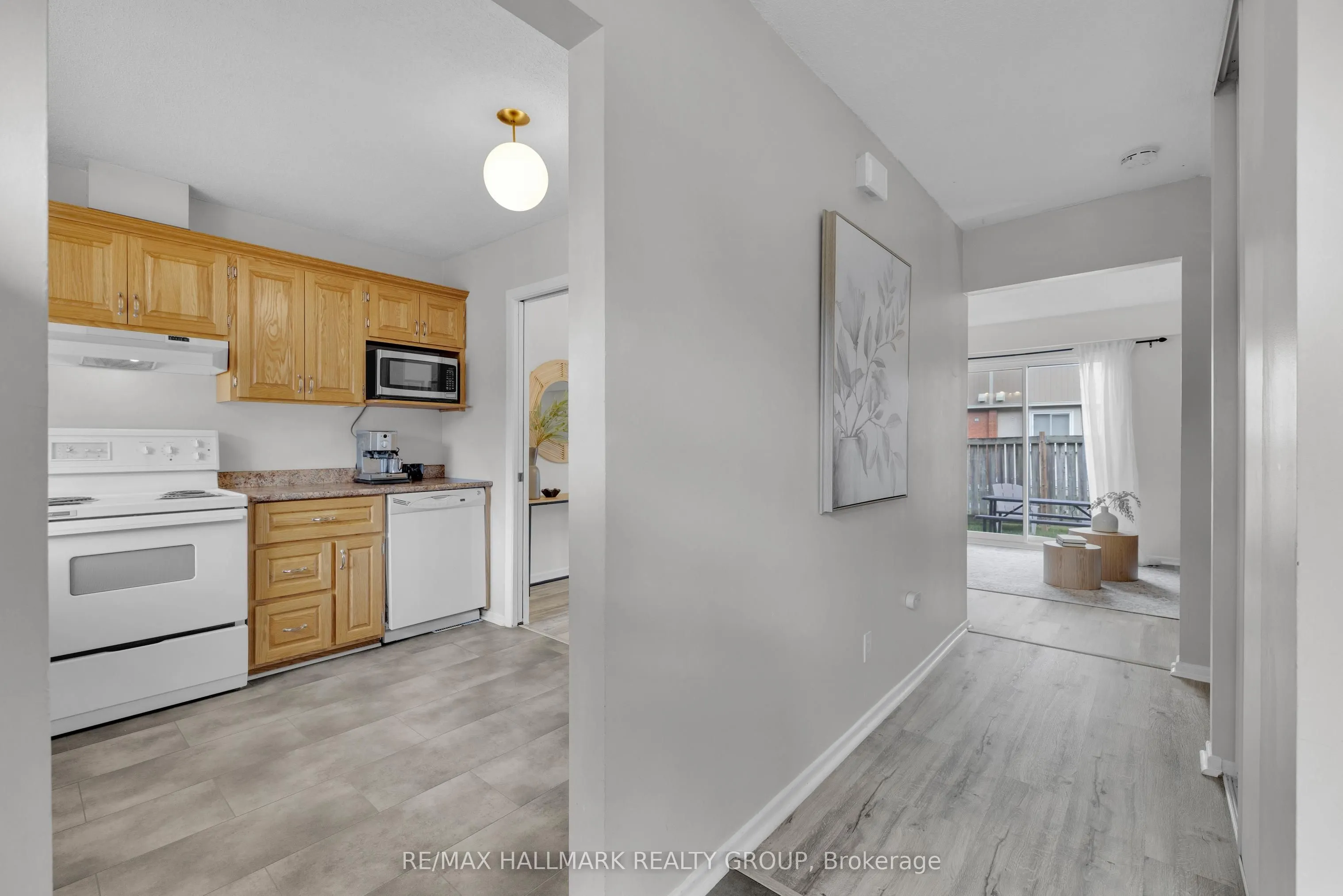 479 Moodie Drive, #B