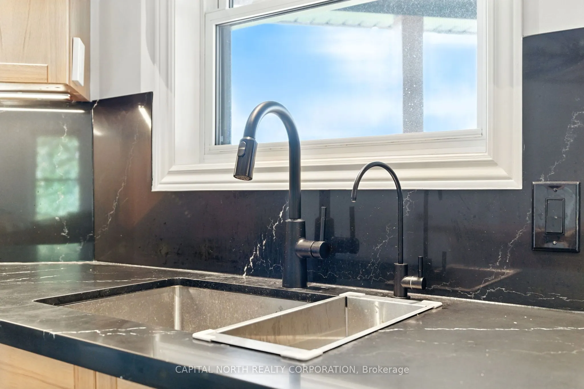 330 Concession 5 Road W