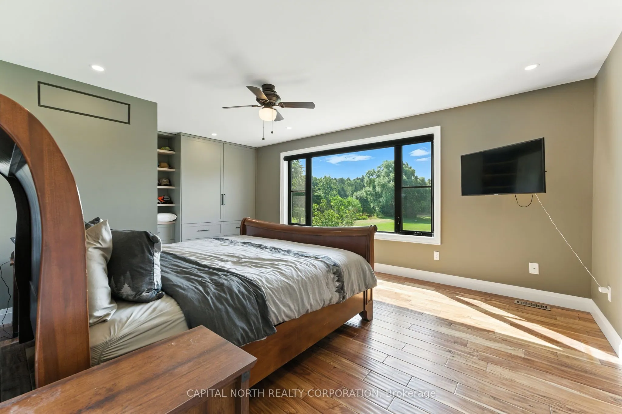 330 Concession 5 Road W