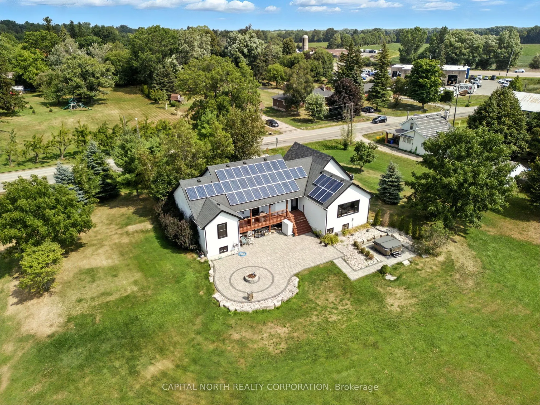 330 Concession 5 Road W