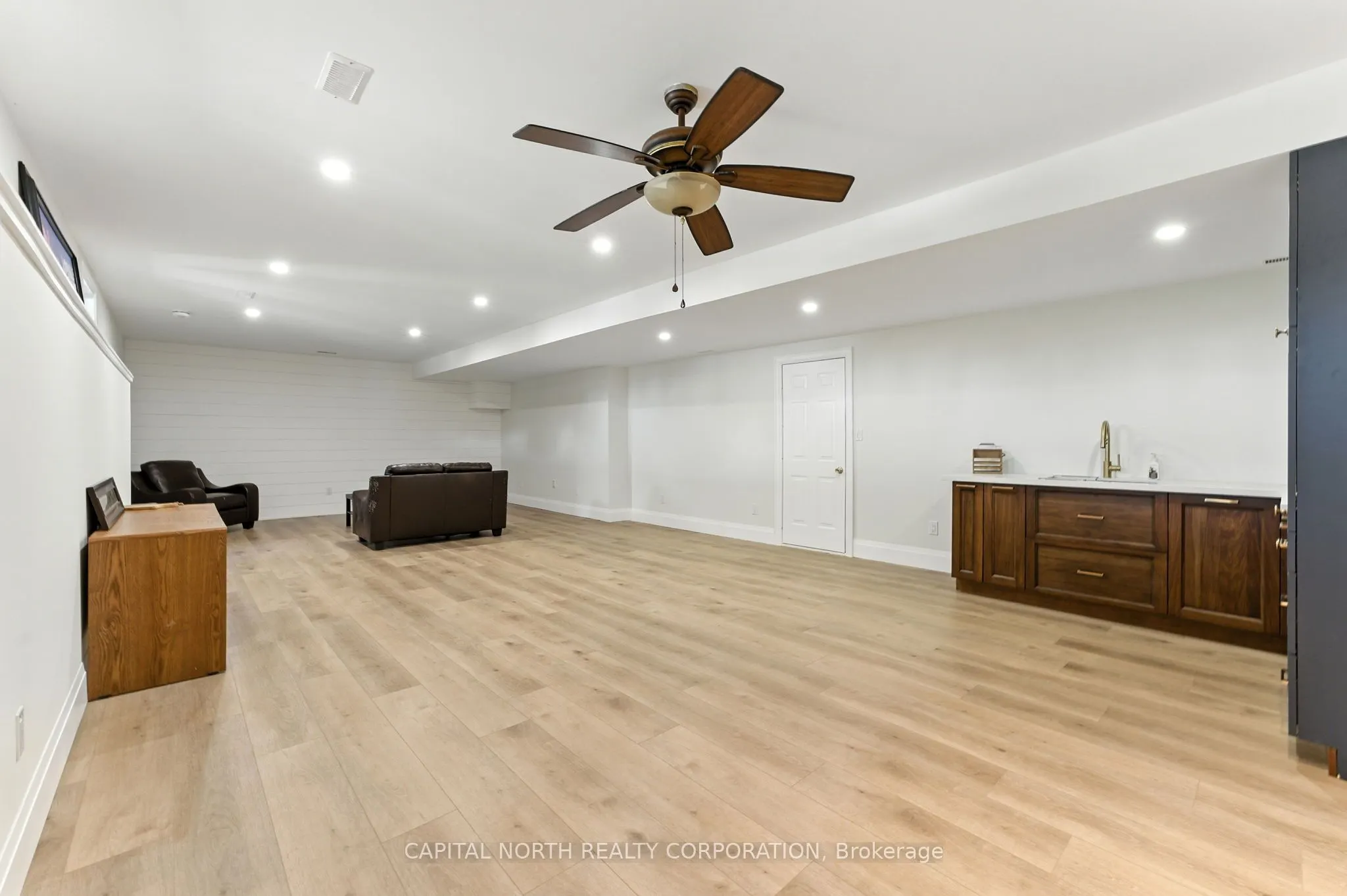 330 Concession 5 Road W