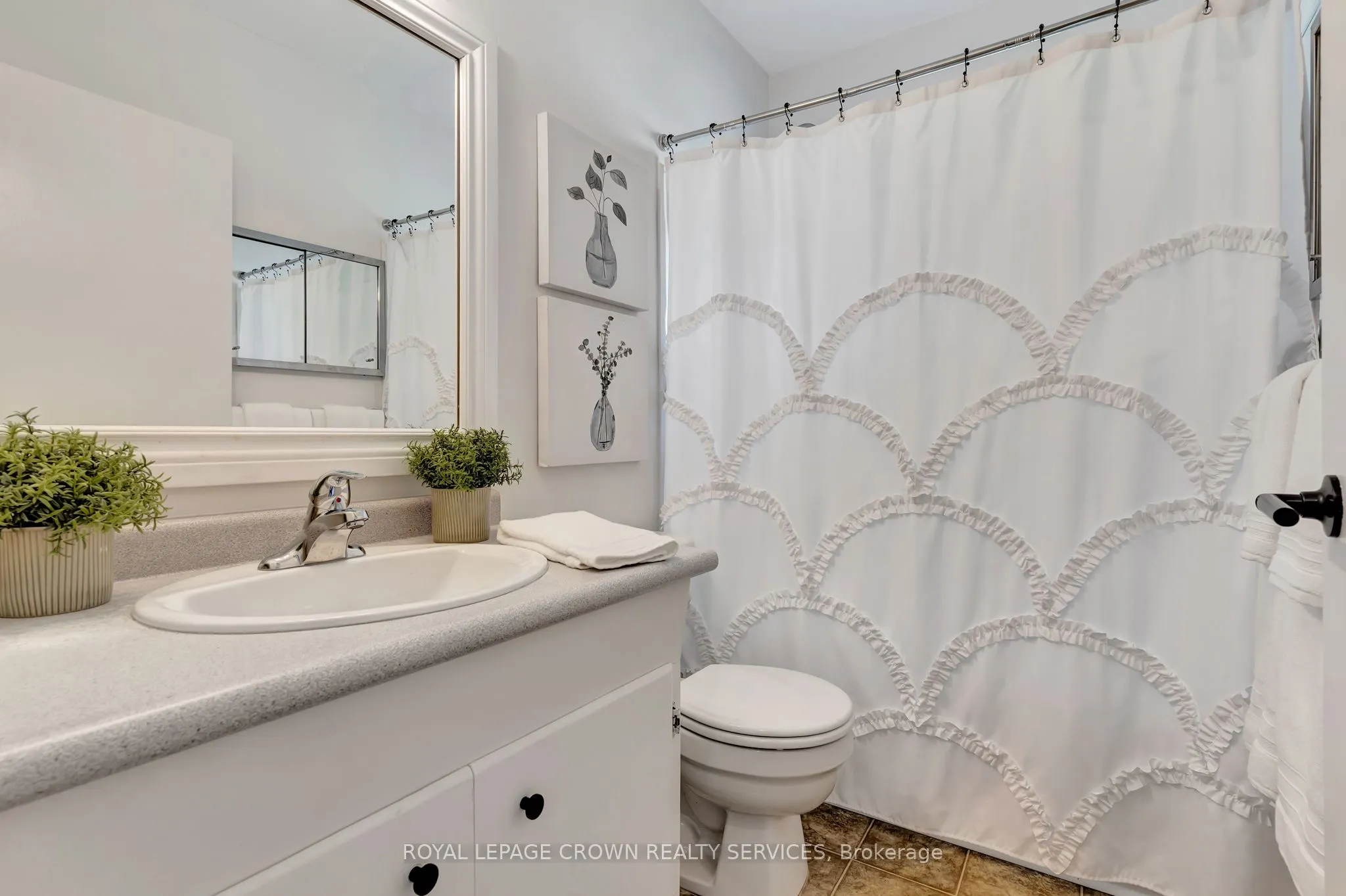 266 Franklin Street N