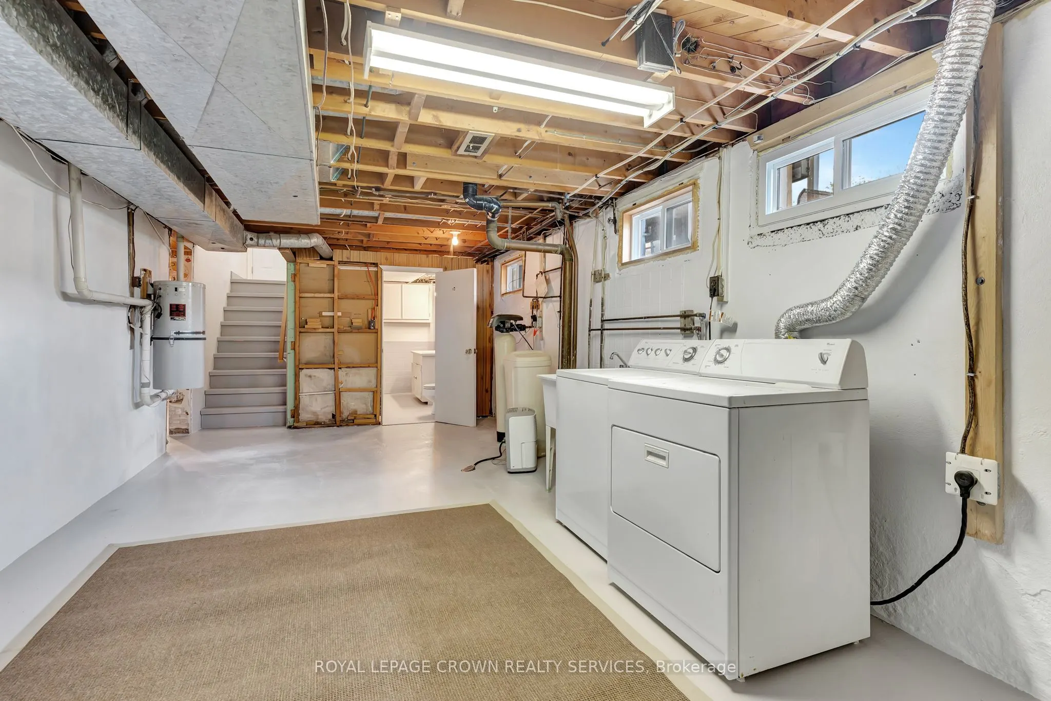 266 Franklin Street N