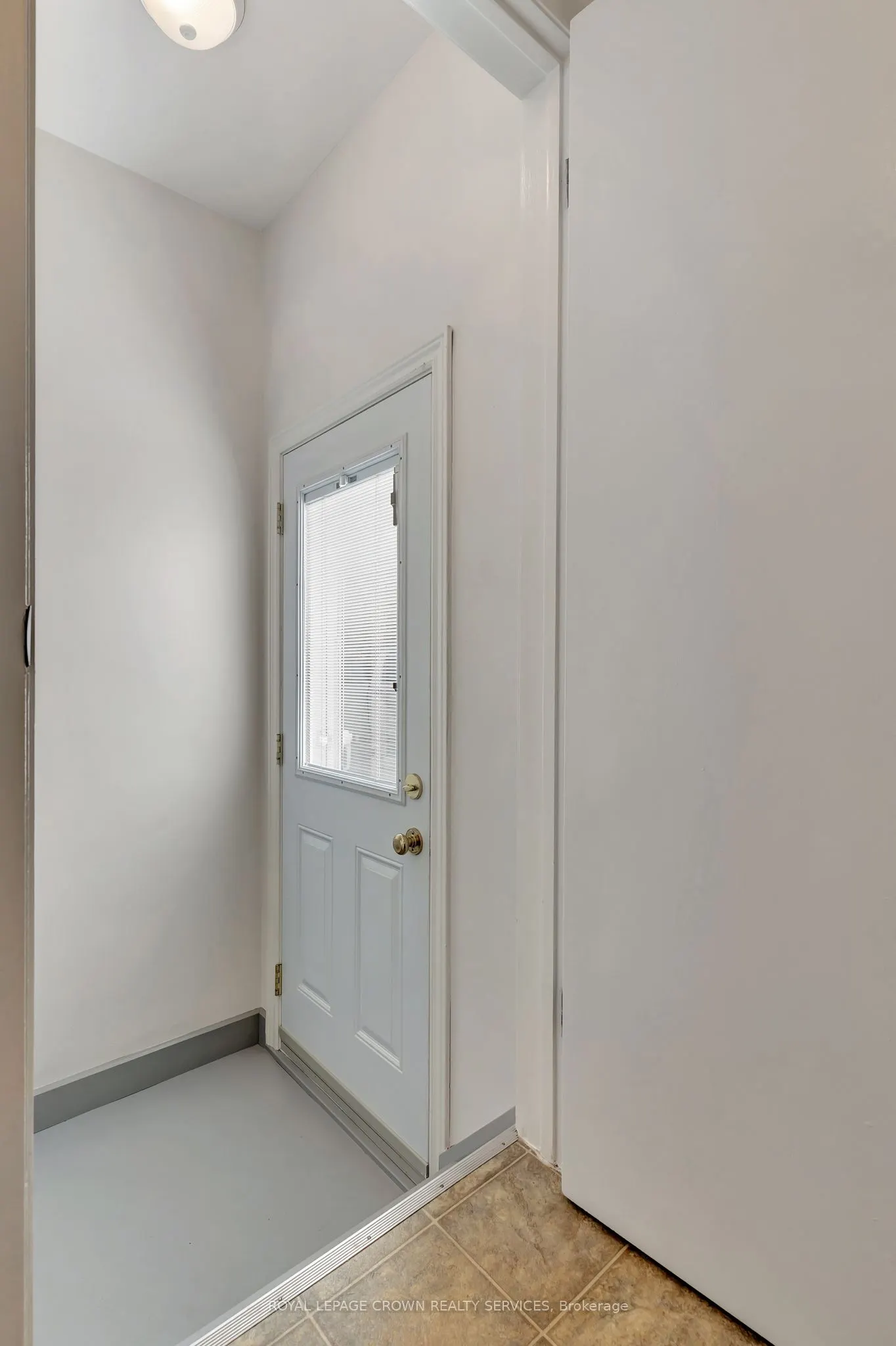 266 Franklin Street N