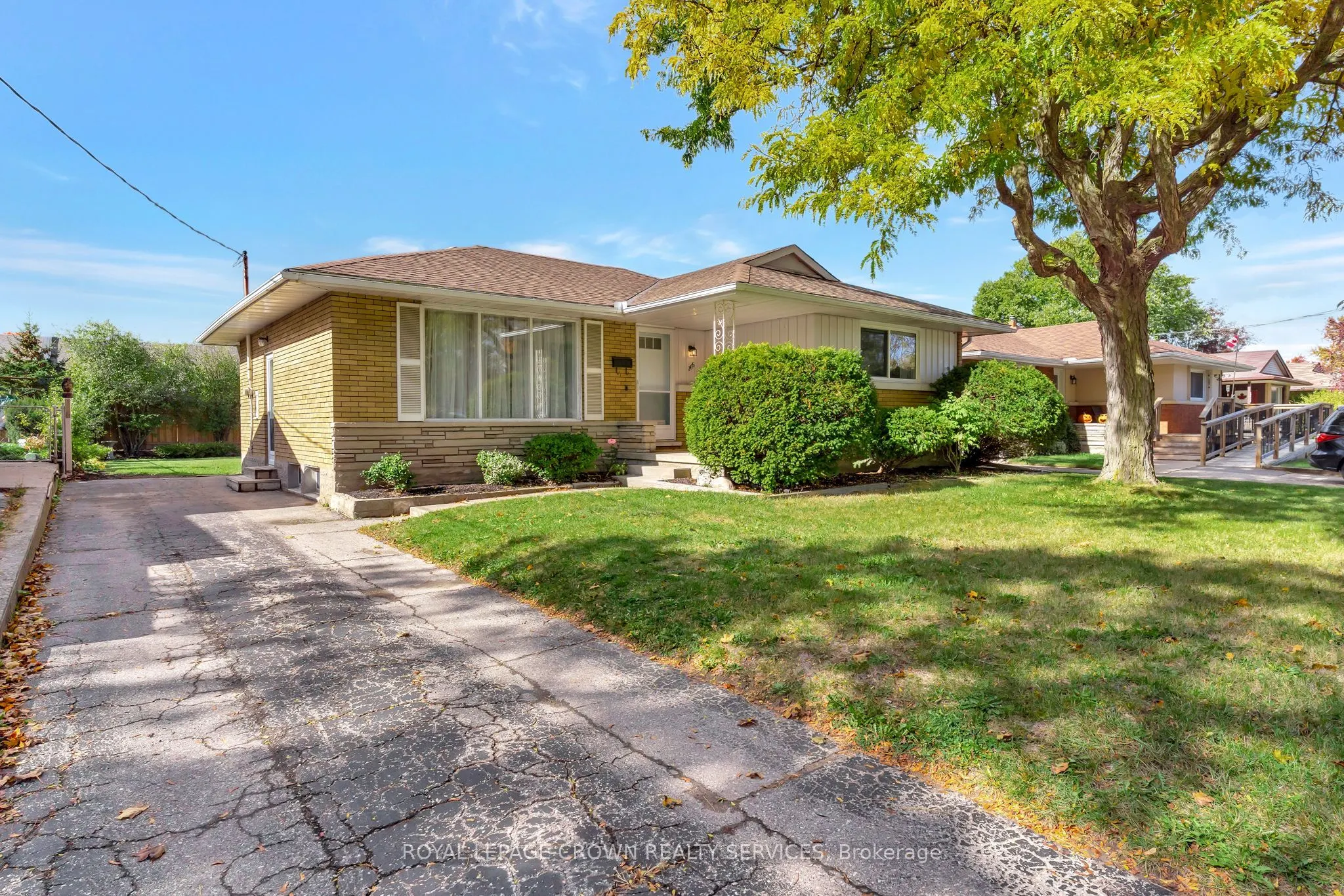 266 Franklin Street N