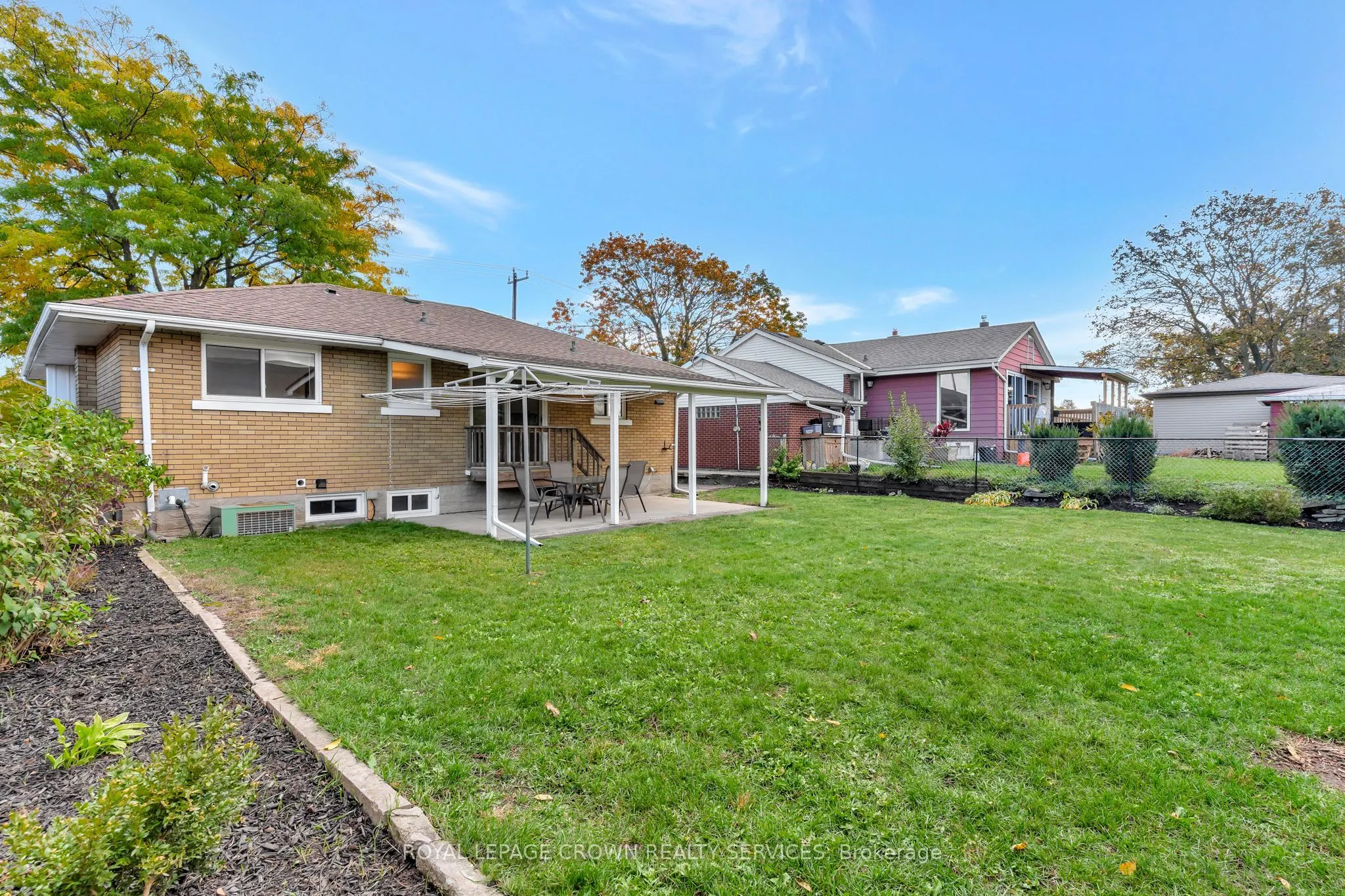 266 Franklin Street N