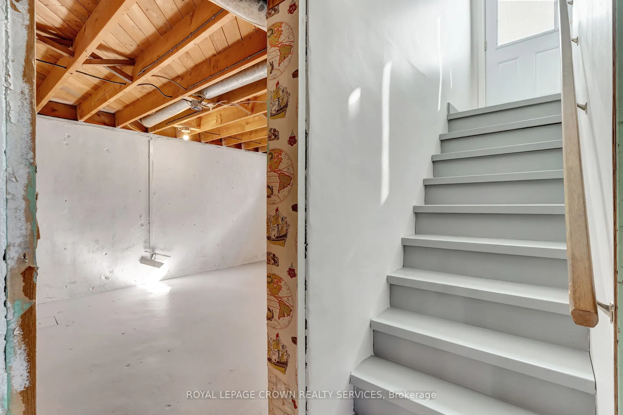 266 Franklin Street N