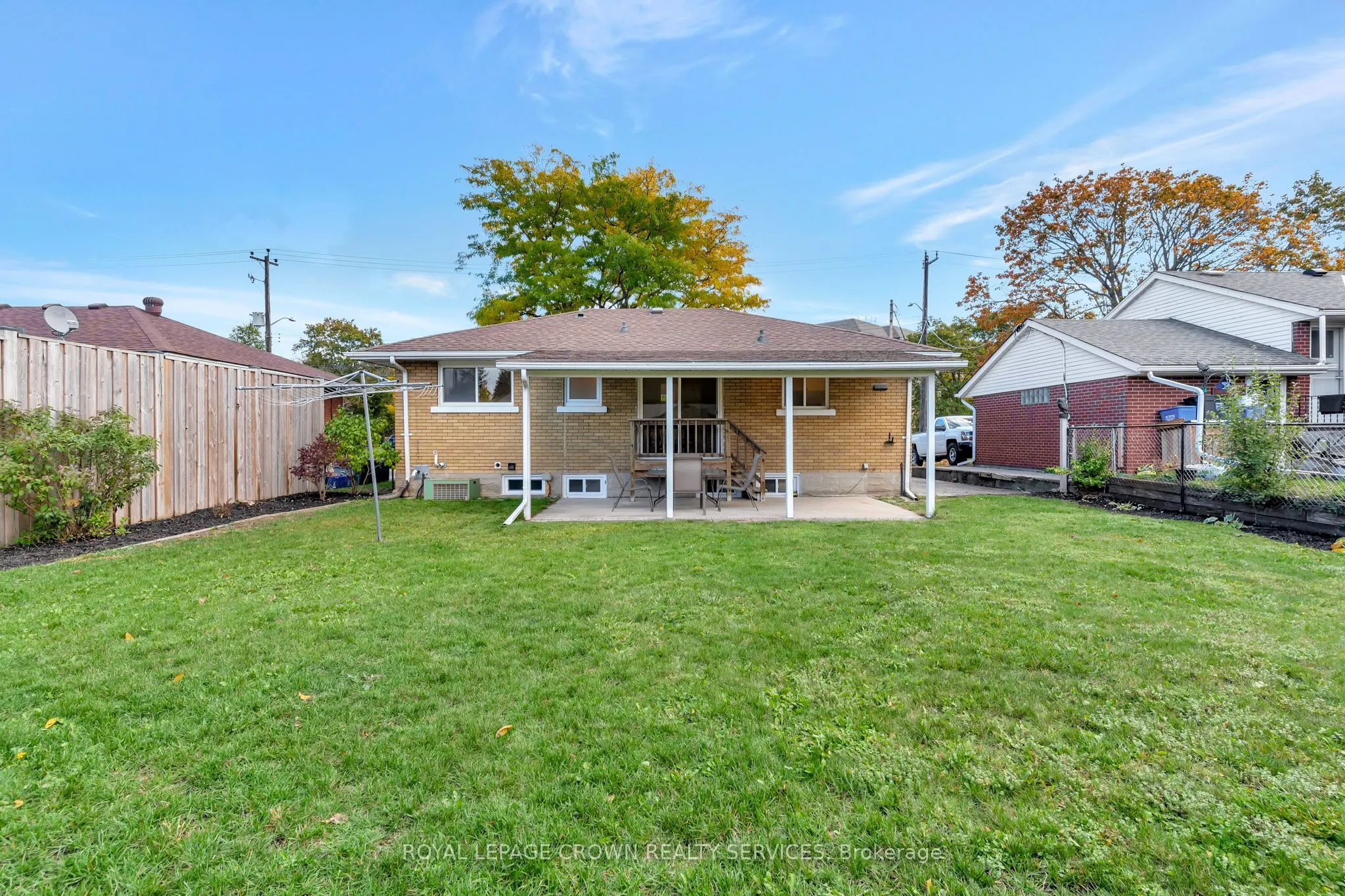 266 Franklin Street N