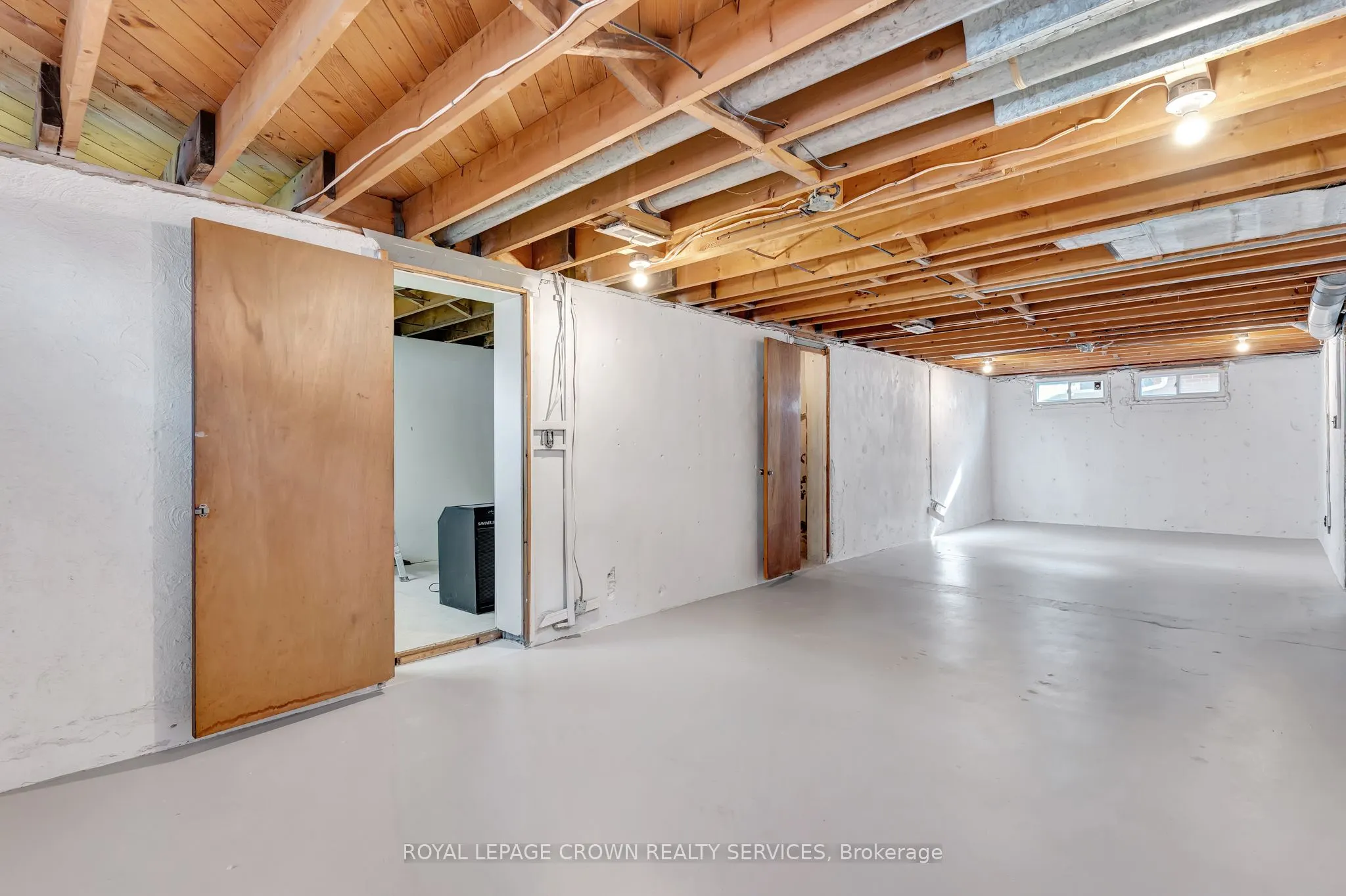 266 Franklin Street N