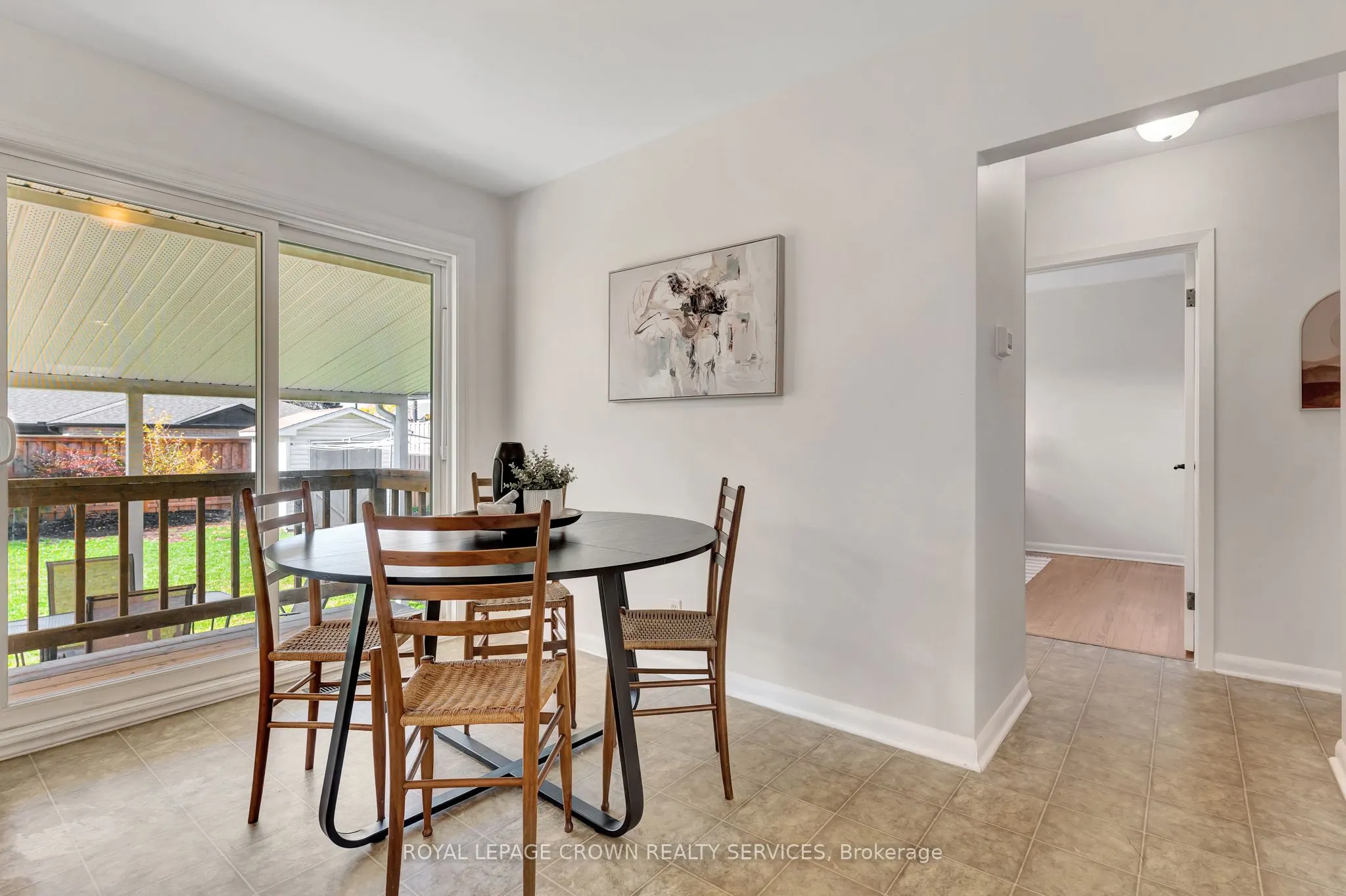 266 Franklin Street N