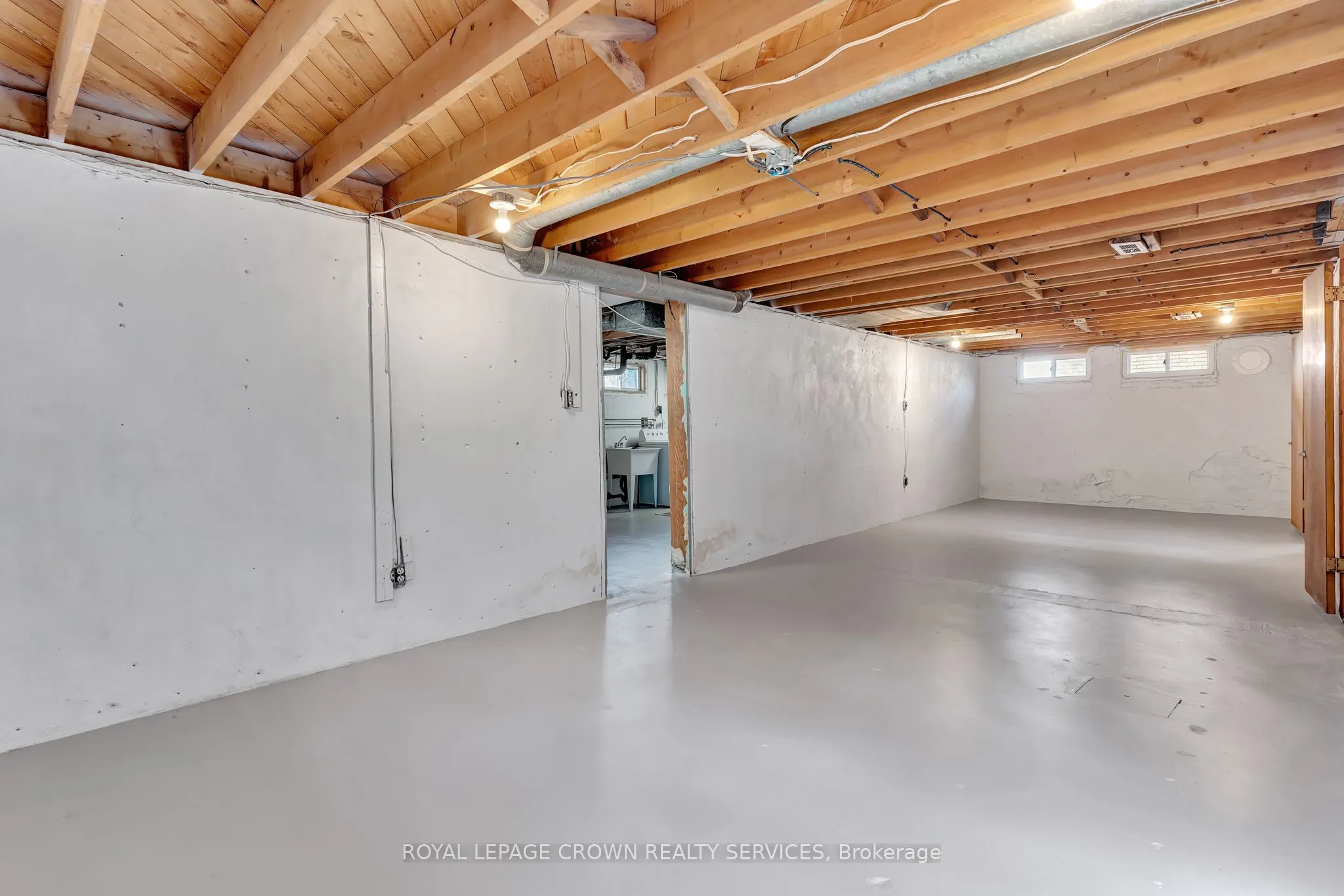 266 Franklin Street N