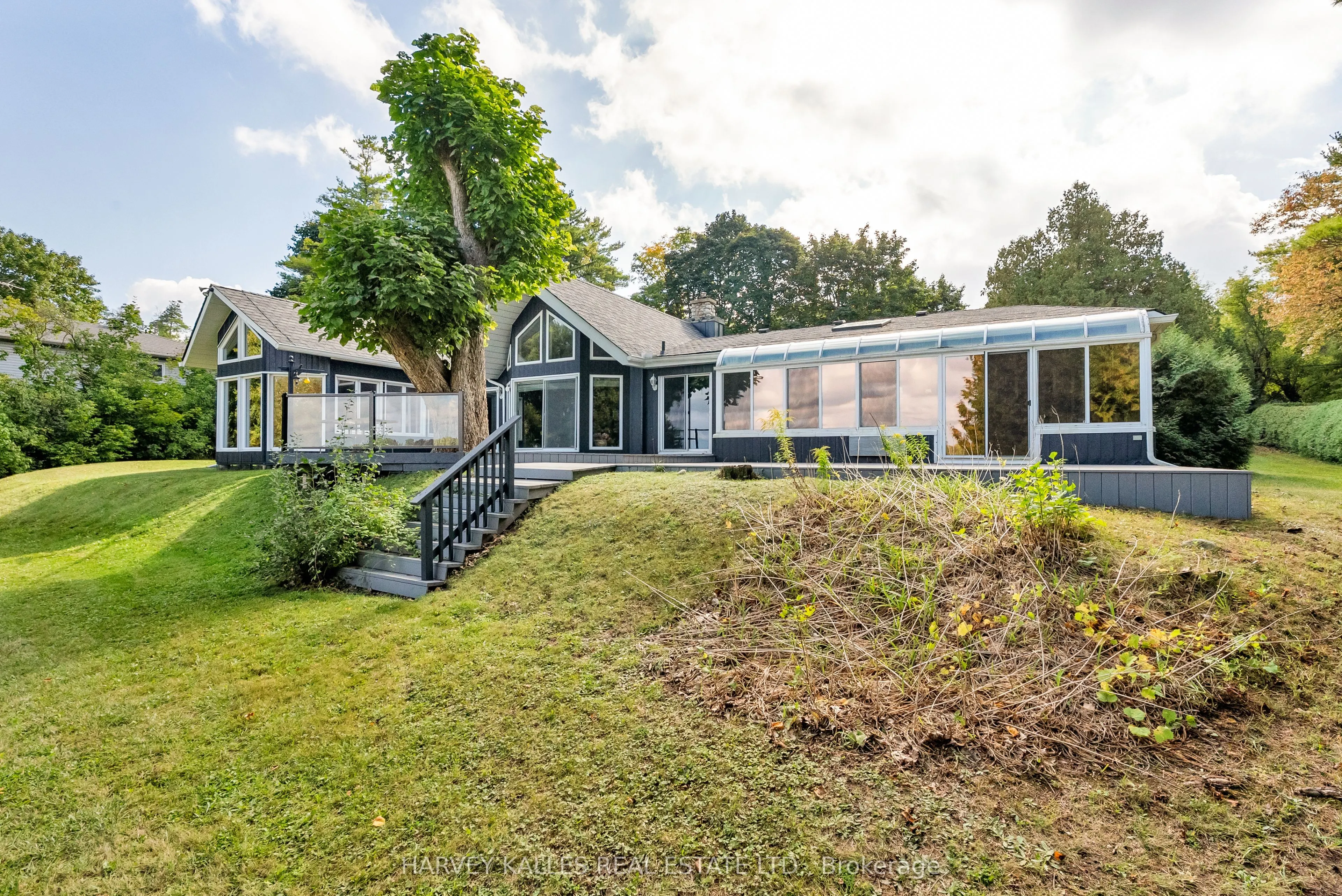 8 Oak Drive