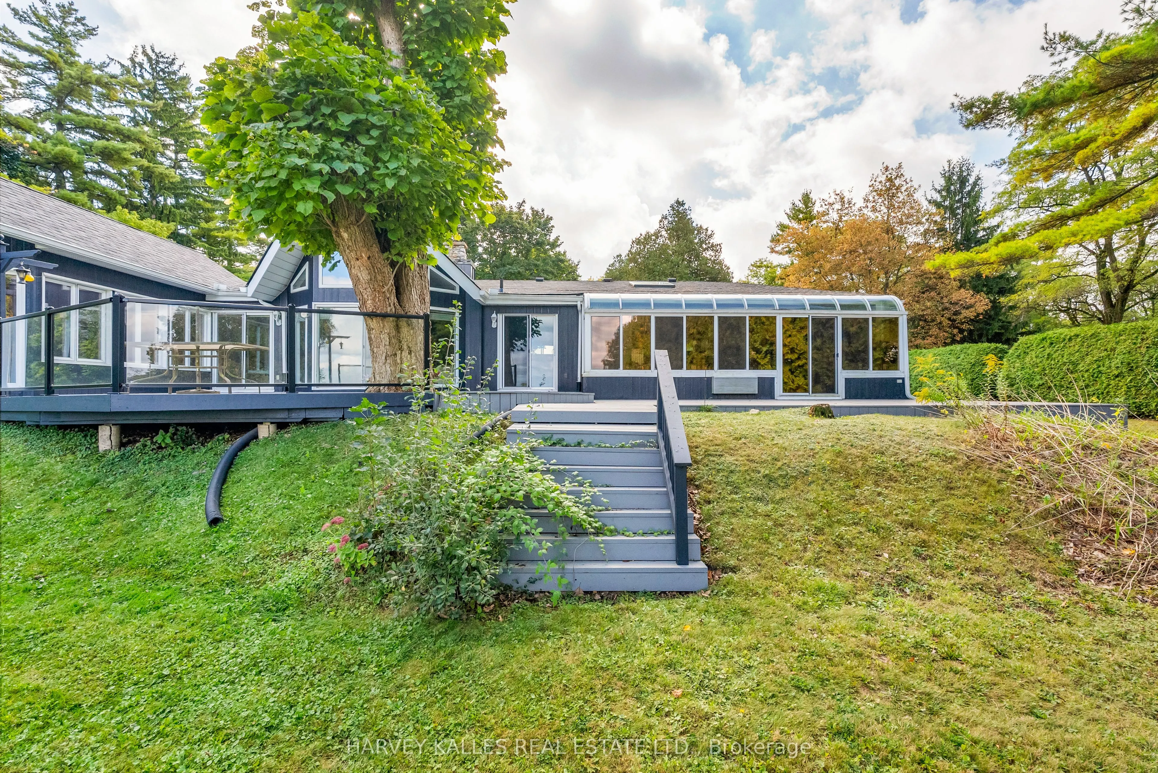8 Oak Drive