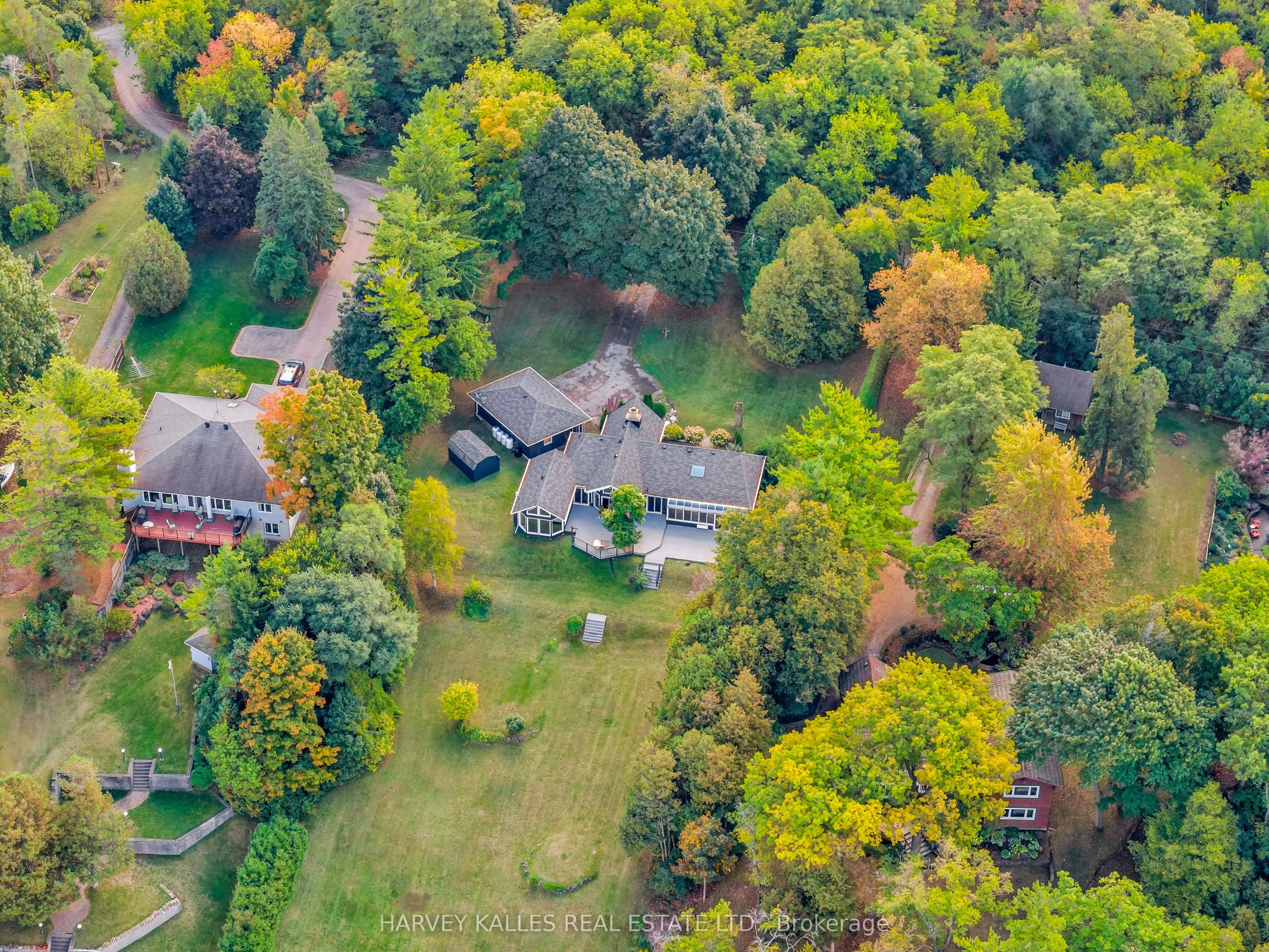 8 Oak Drive