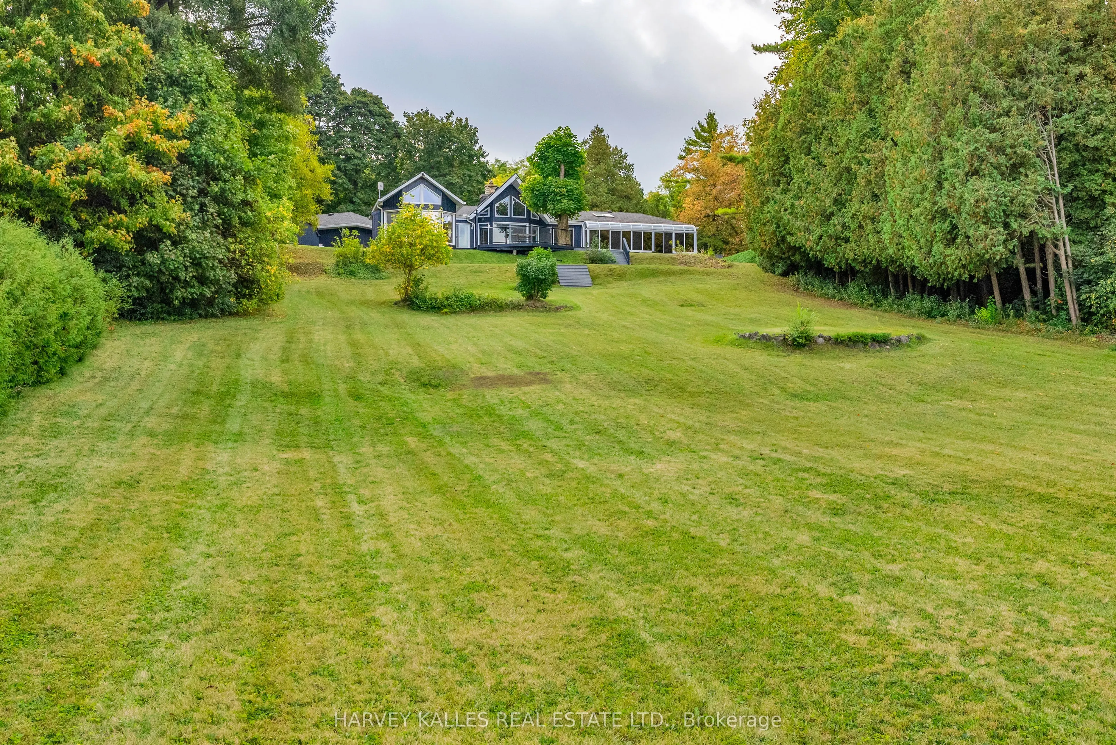 8 Oak Drive