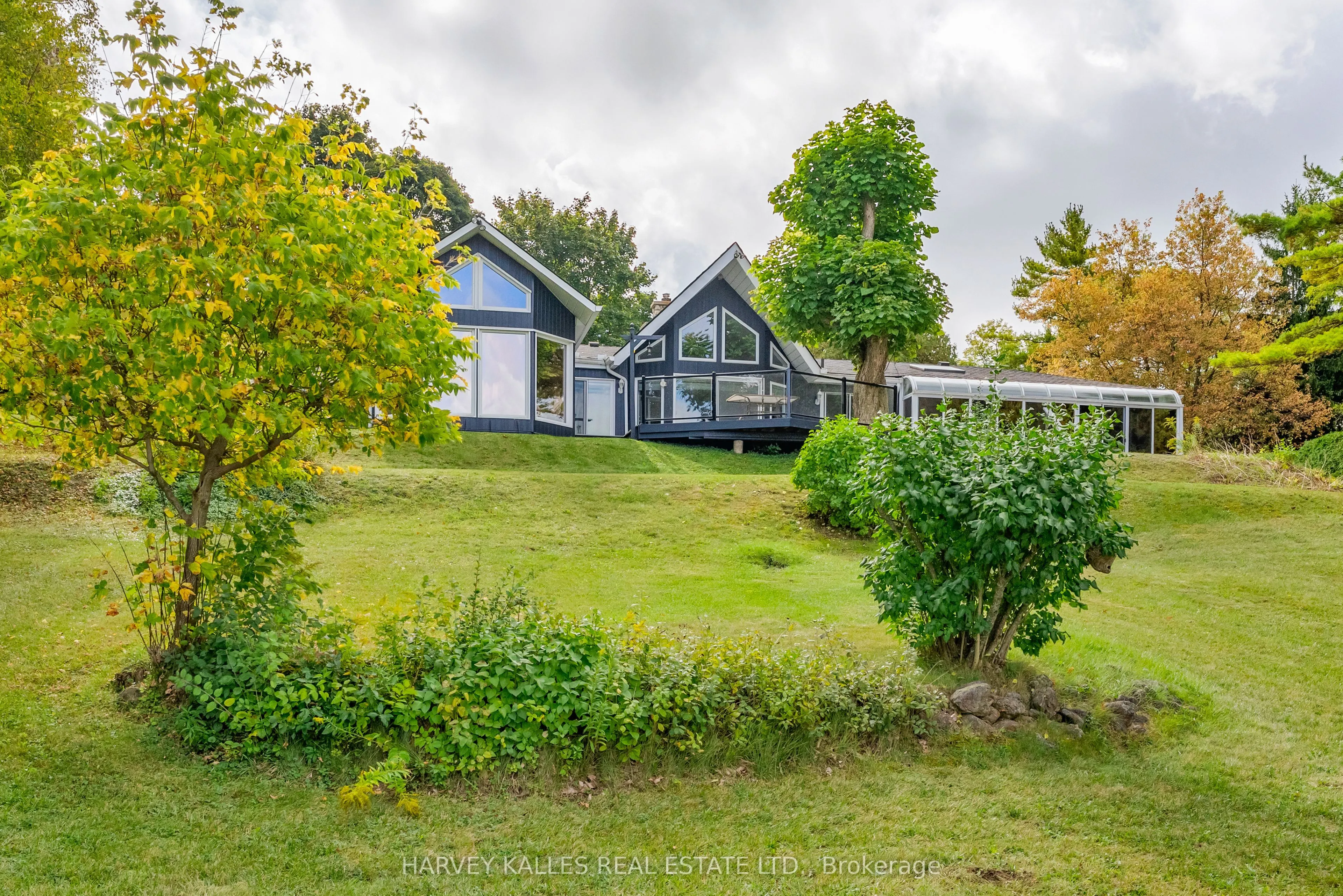 8 Oak Drive