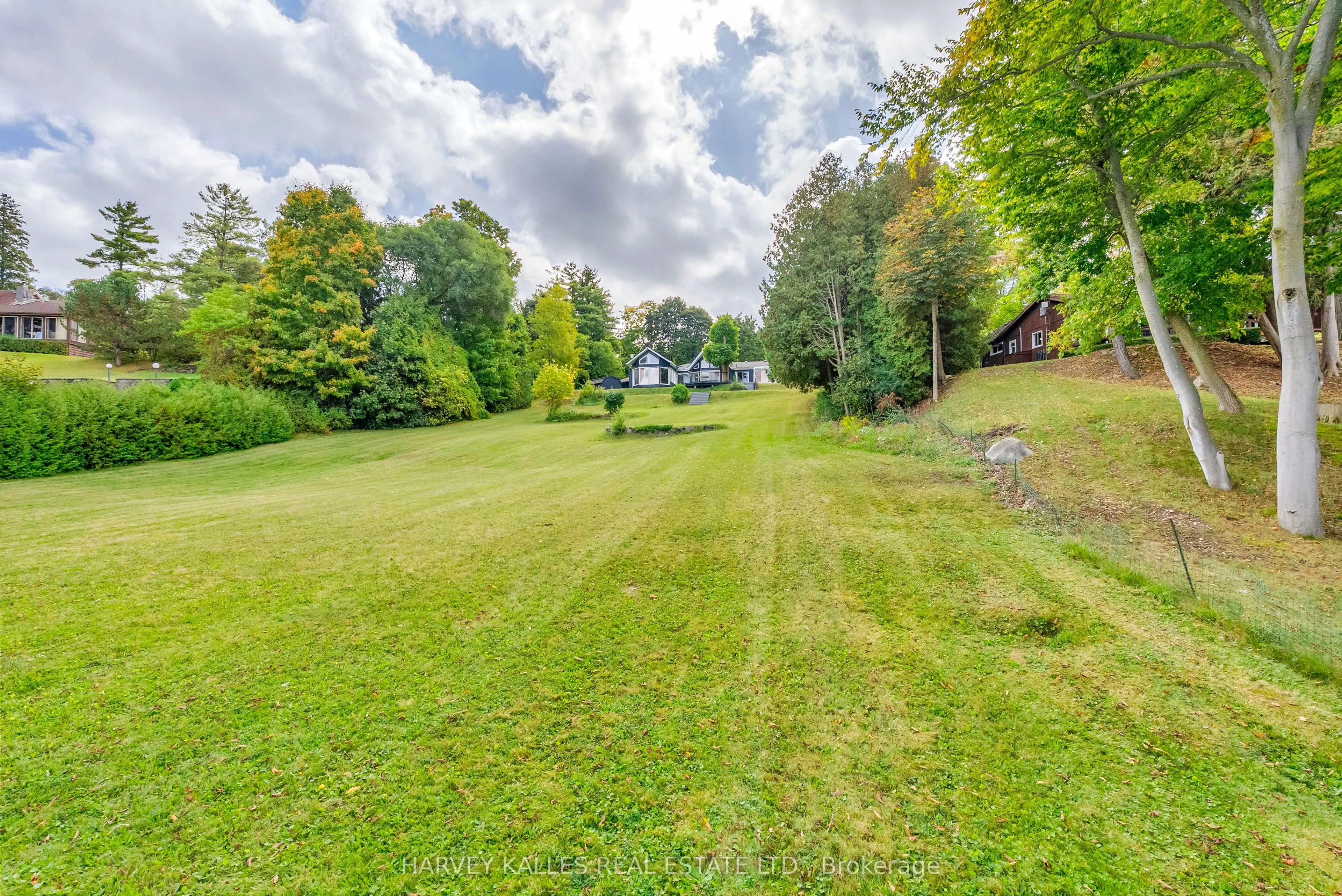 8 Oak Drive