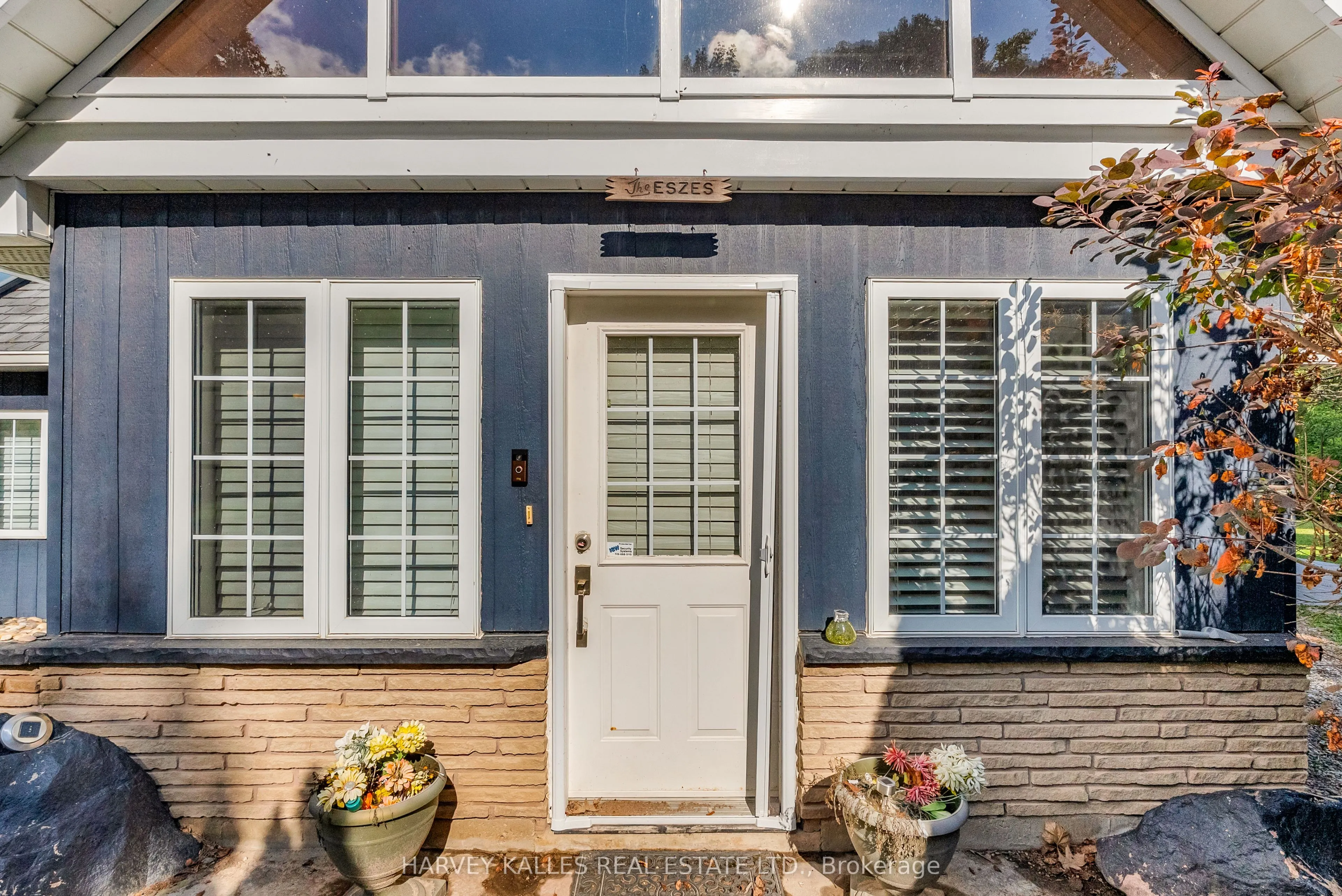 8 Oak Drive