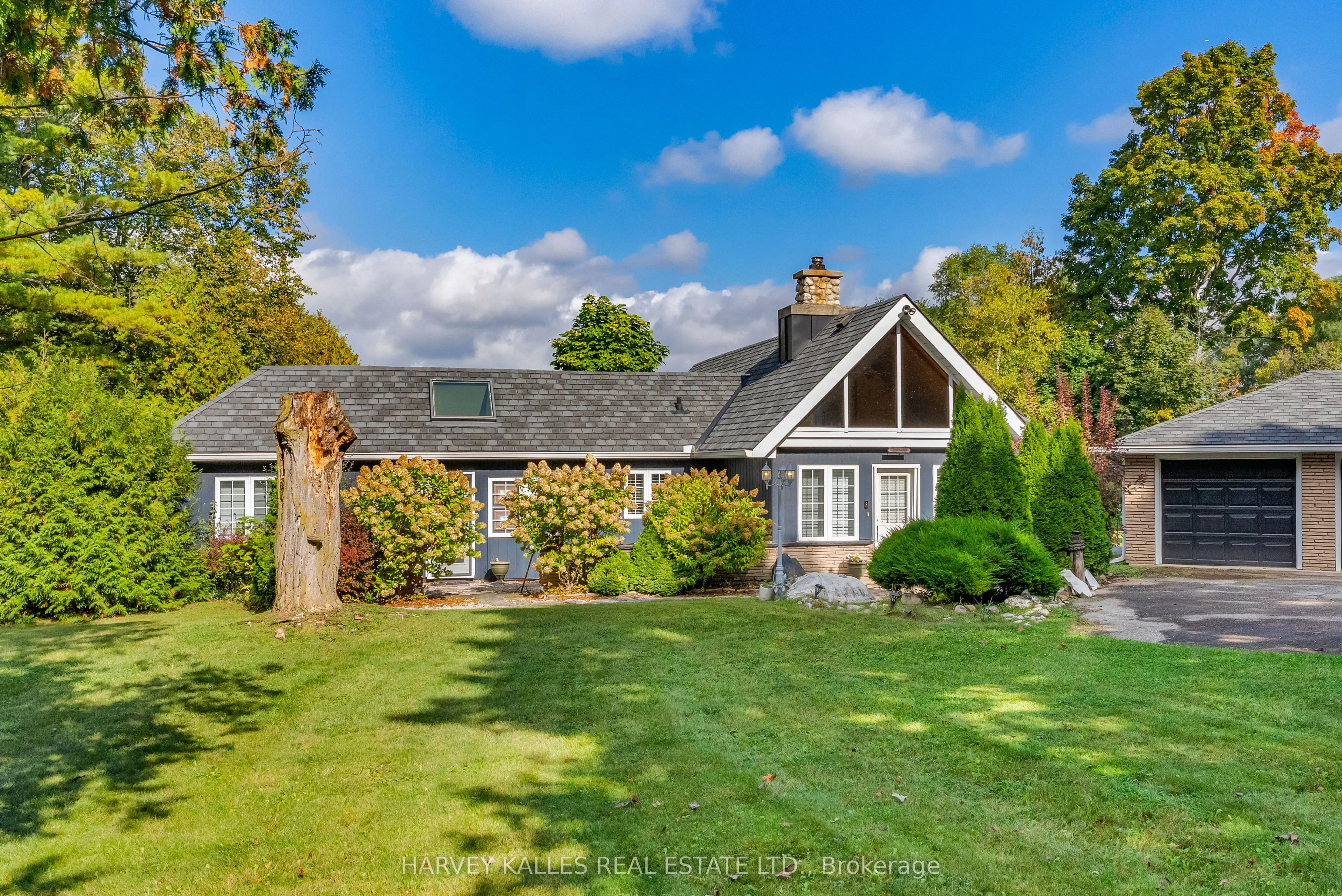 8 Oak Drive