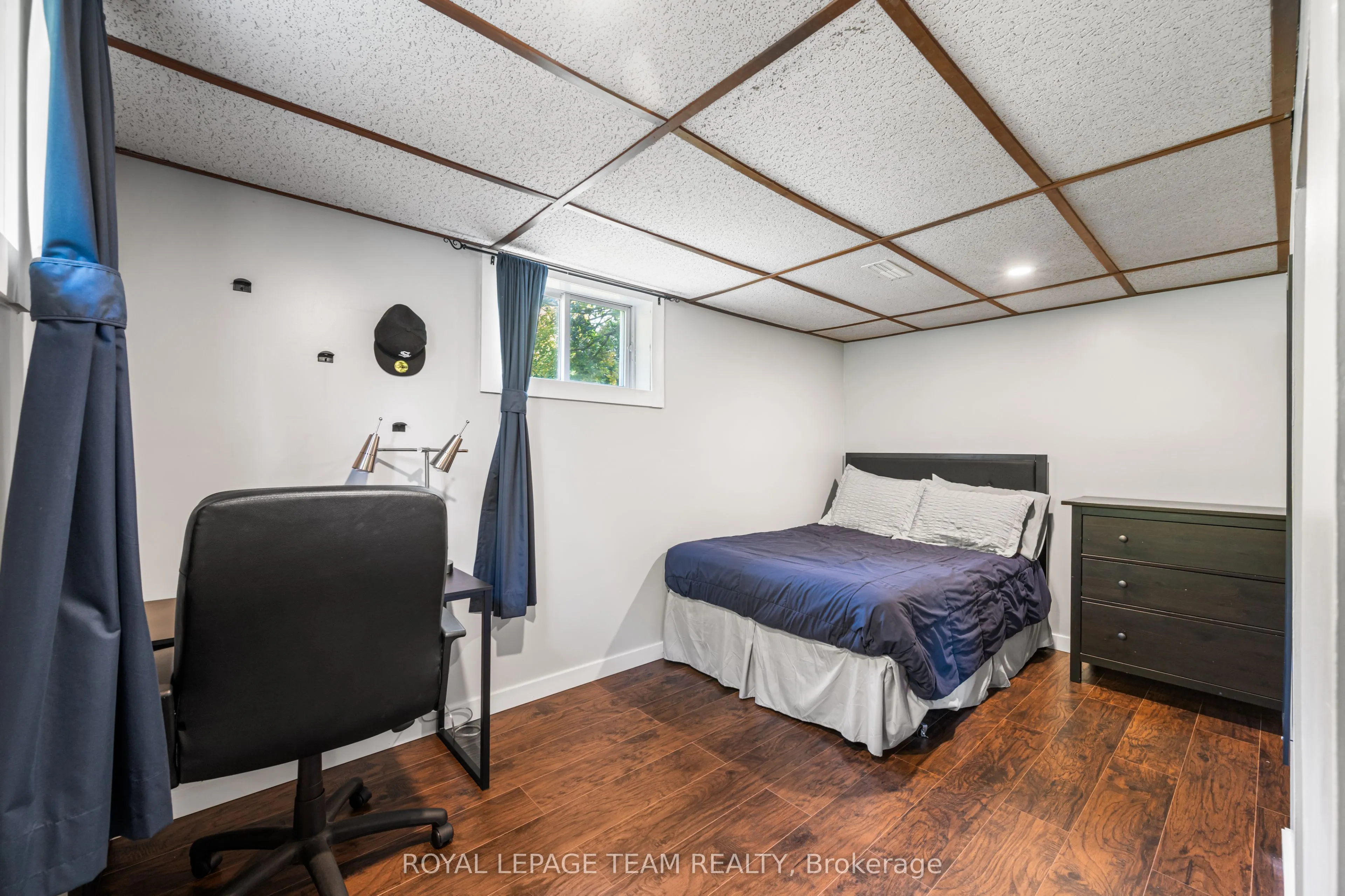 6521 Jack Pine Crescent