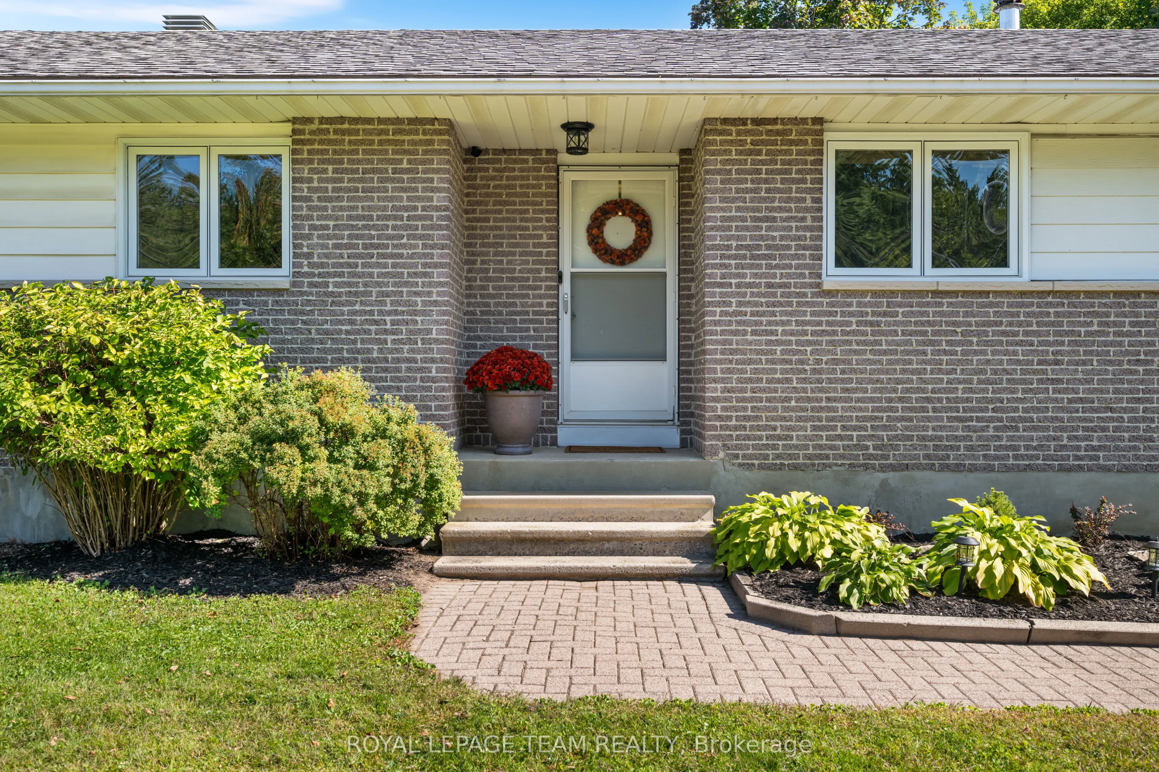 6521 Jack Pine Crescent