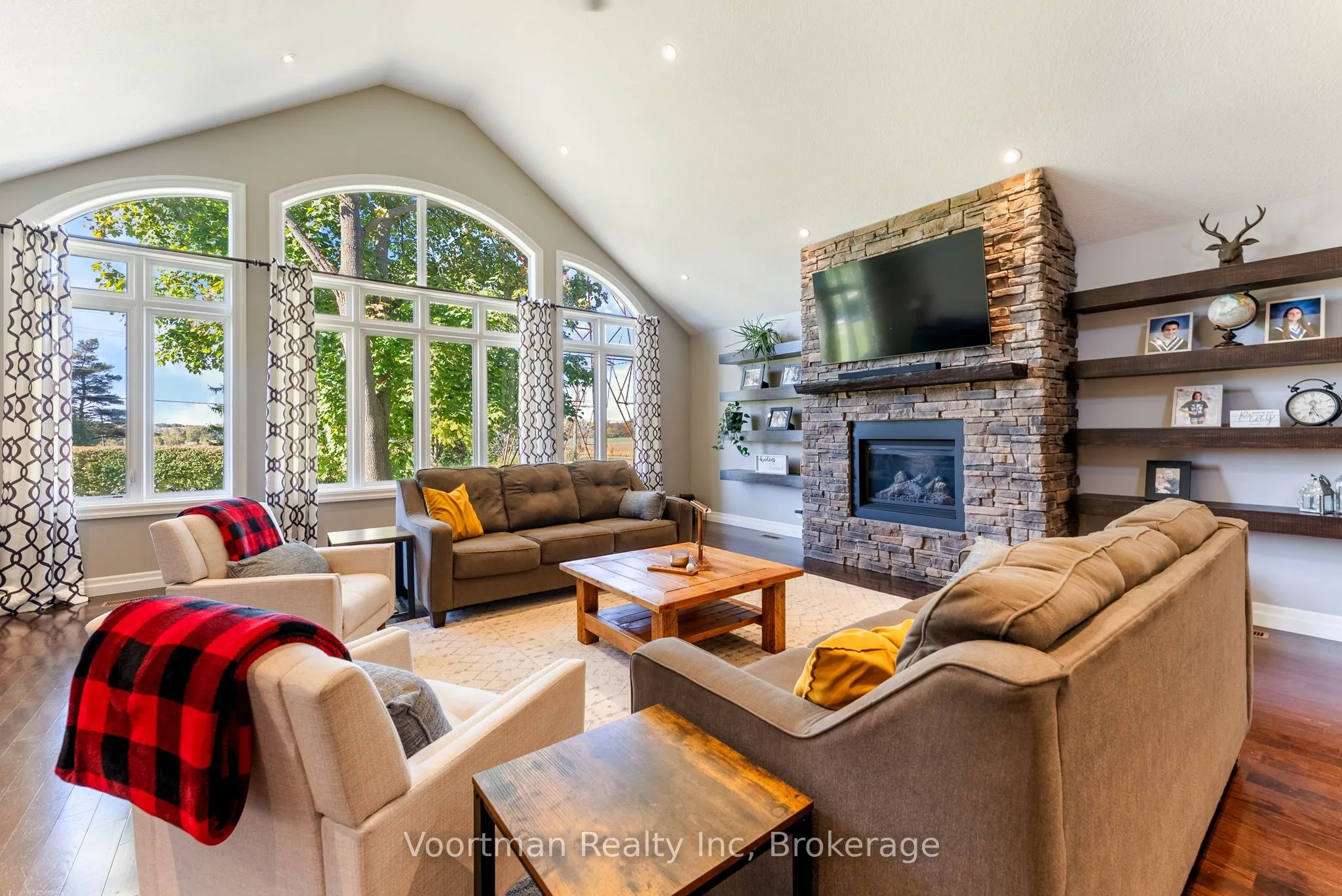 374 Sydenham Road