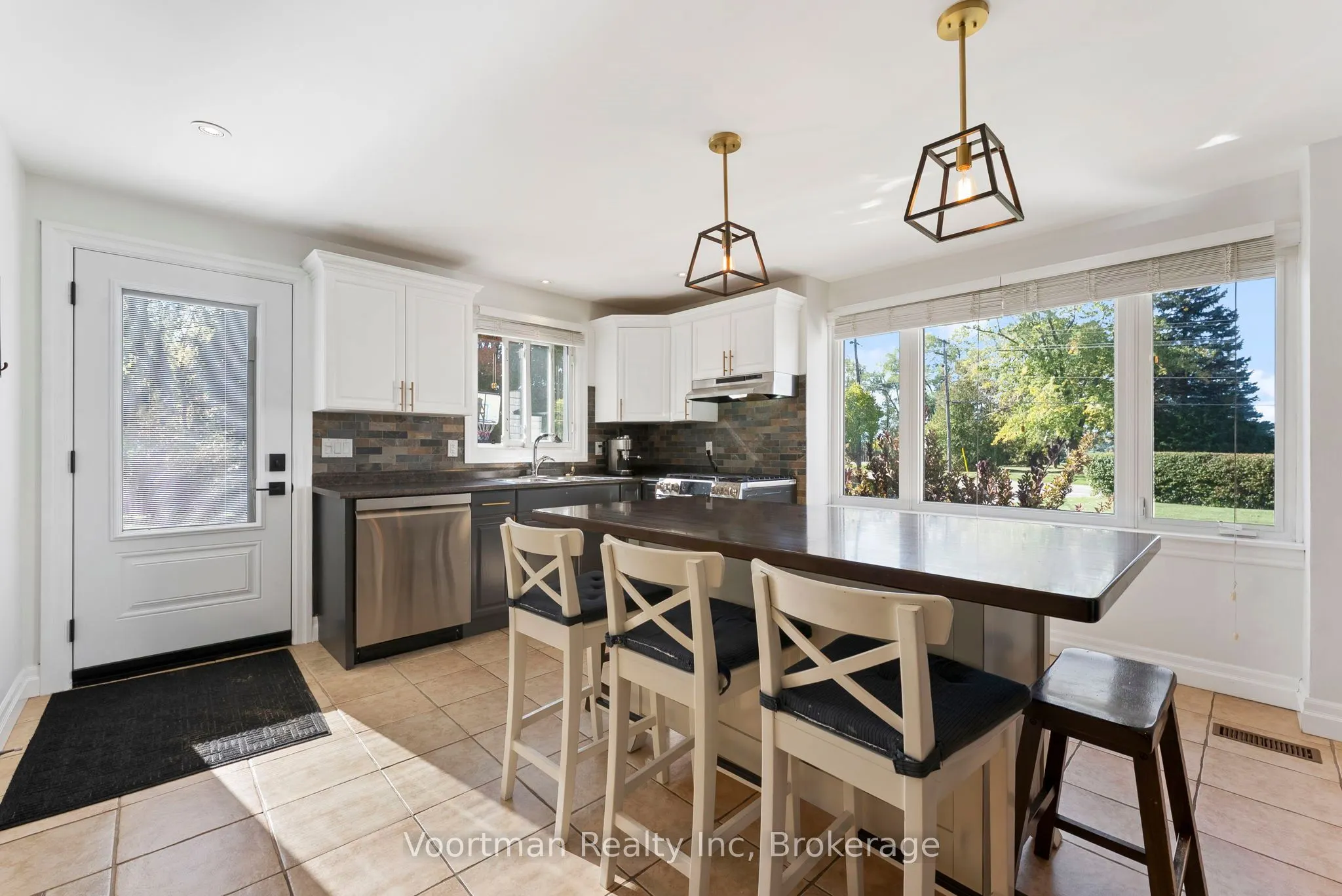 374 Sydenham Road