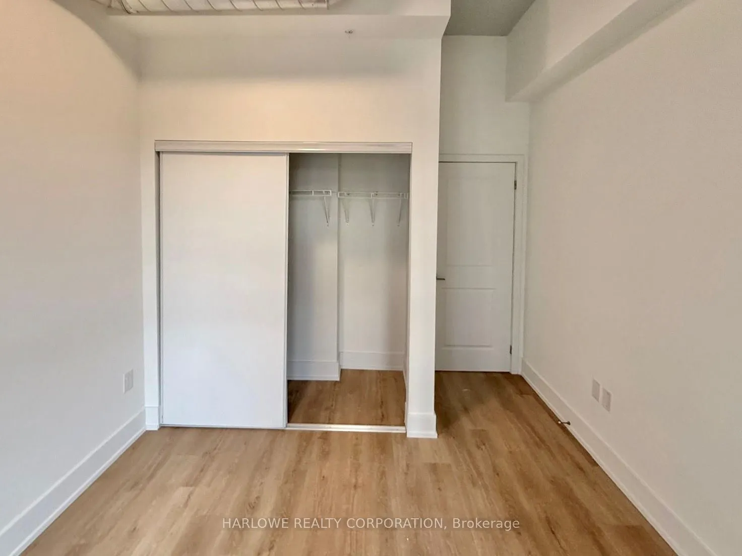 206 King Street W, #409
