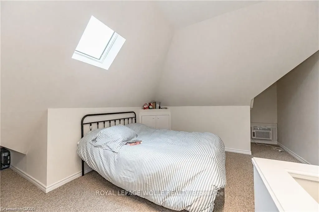 17 Hilda Place, #UPPER