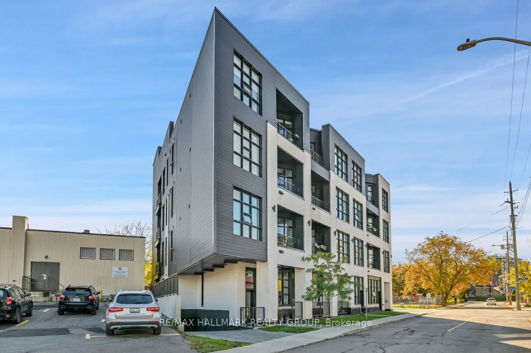101 PINHEY Street, #103