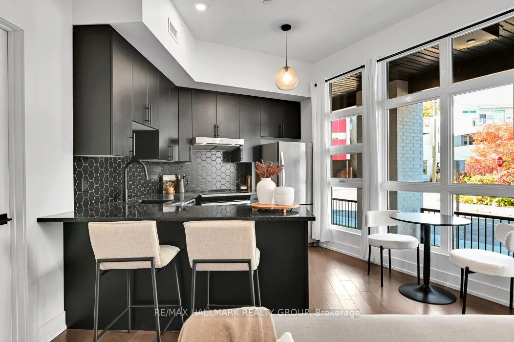 101 PINHEY Street, #103