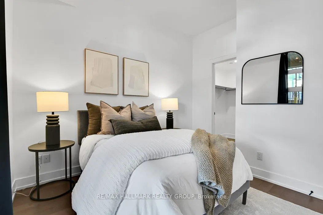 101 PINHEY Street, #103