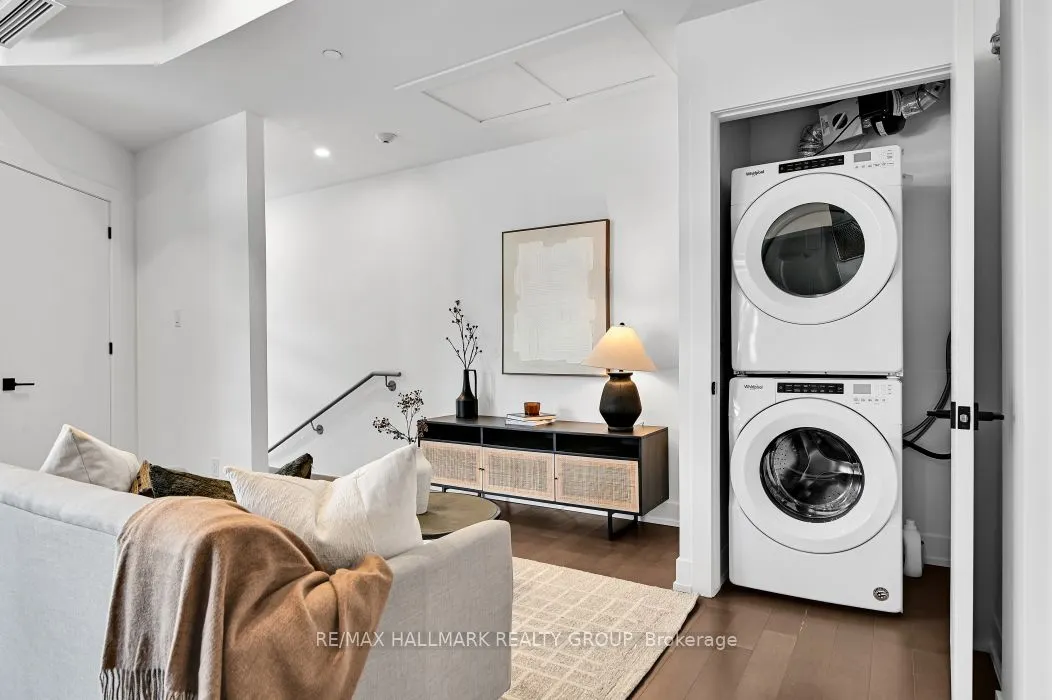 101 PINHEY Street, #103