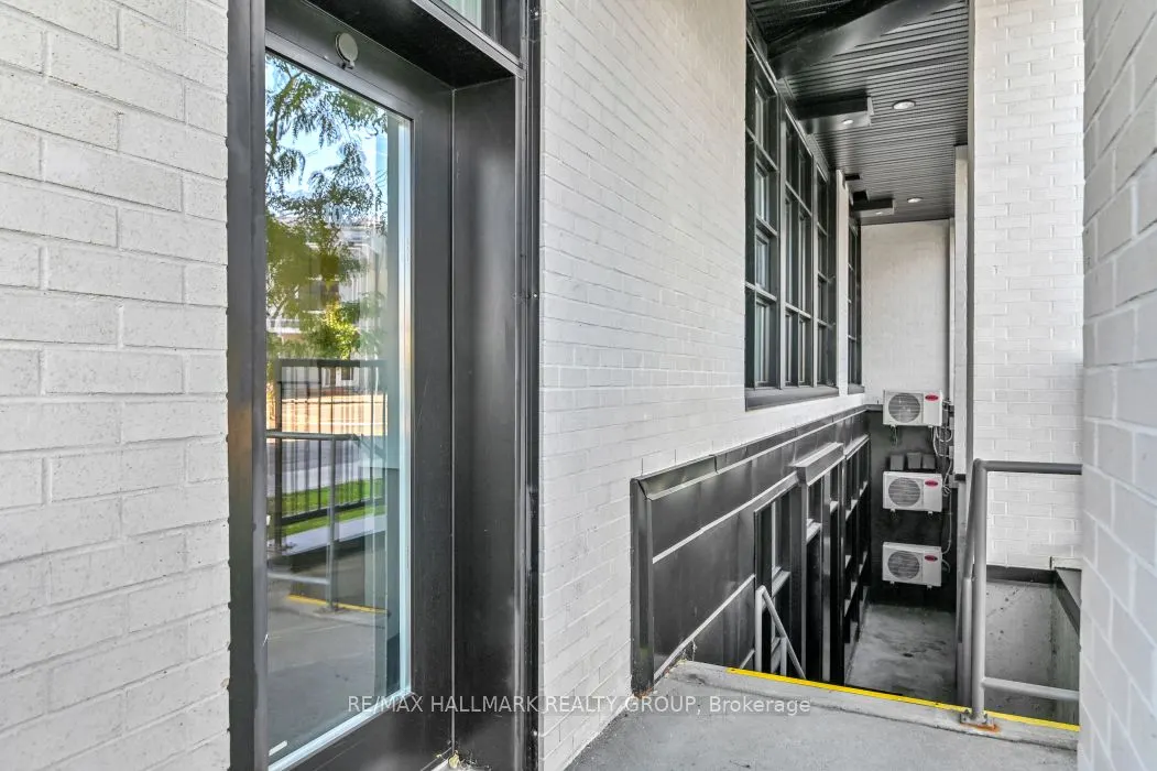 101 PINHEY Street, #103