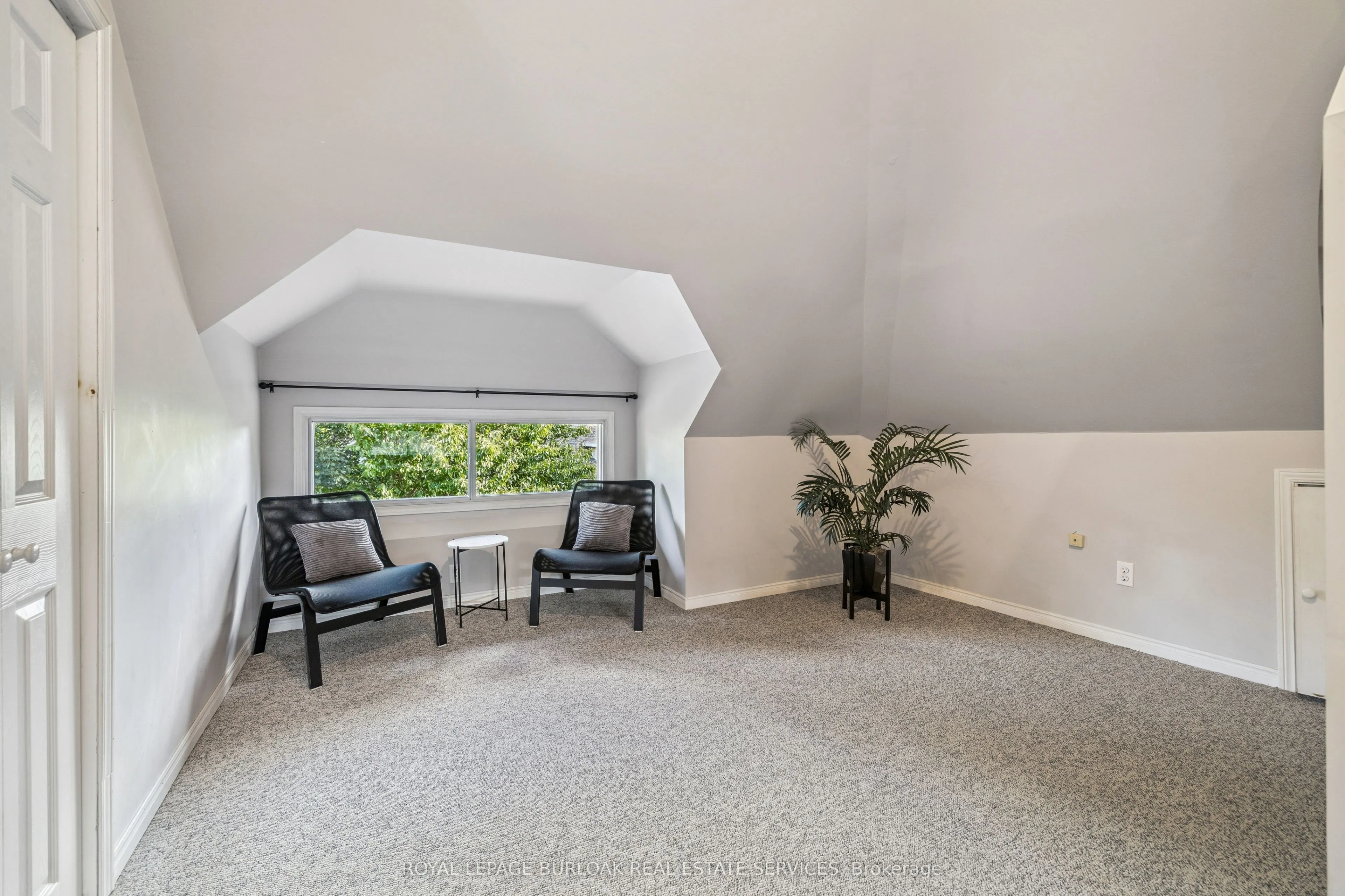 119 Prospect Street S