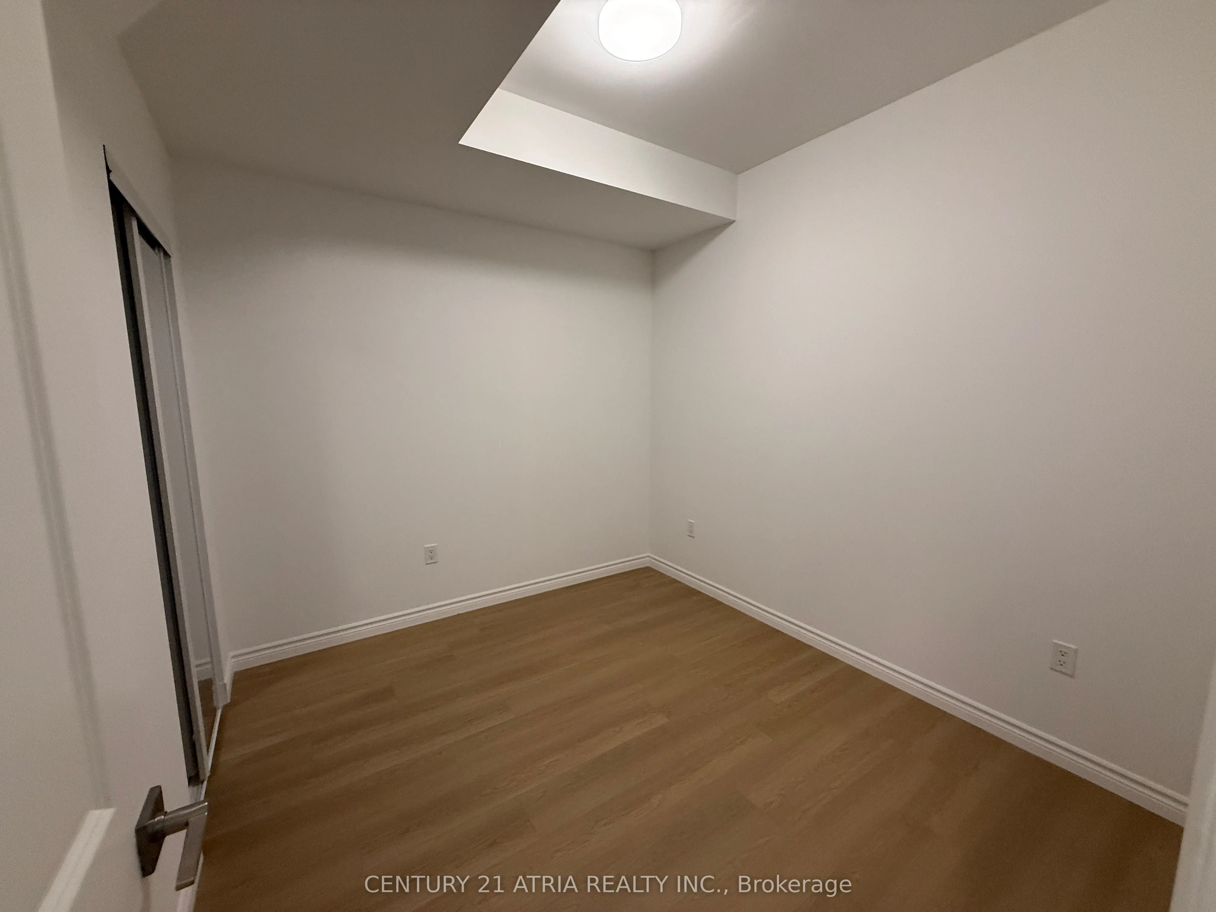 2 Slessor Boulevard, #11