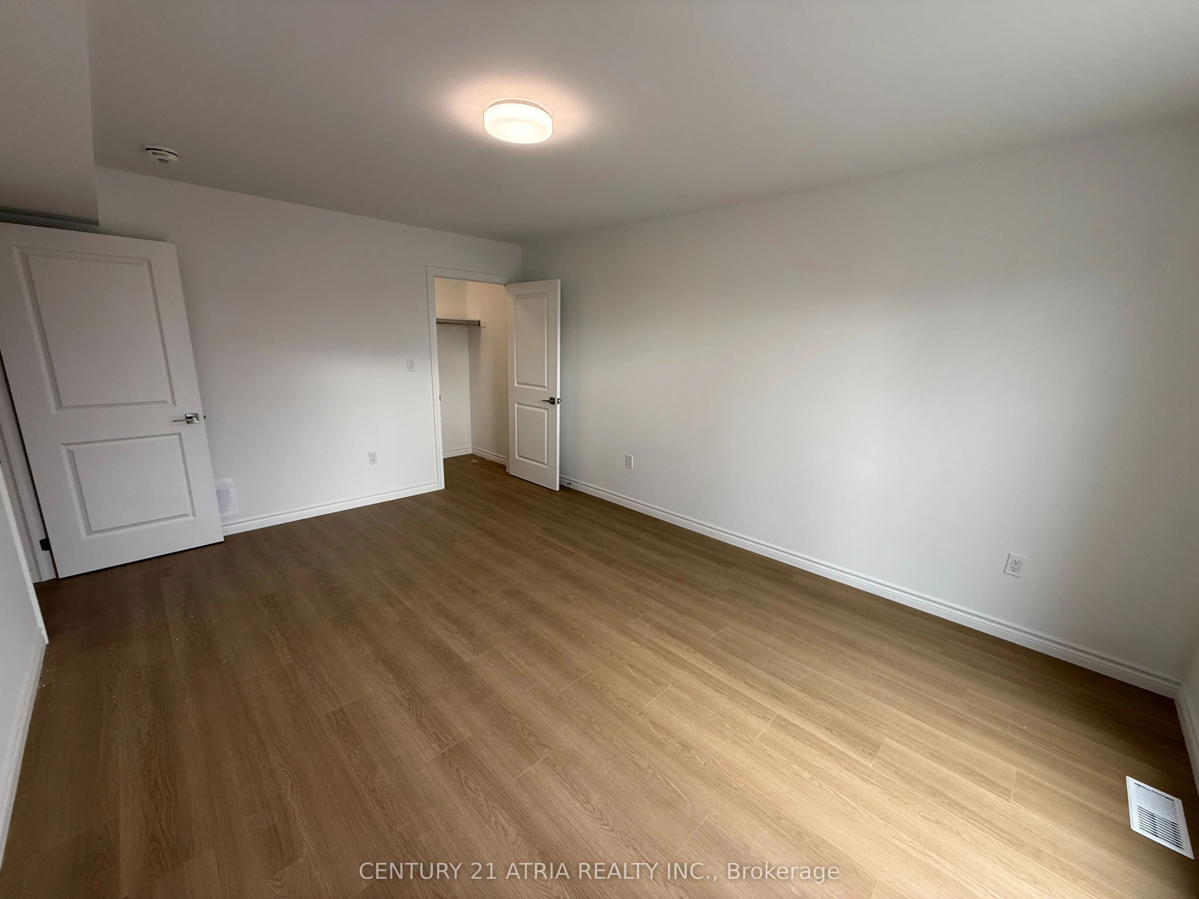 2 Slessor Boulevard, #11