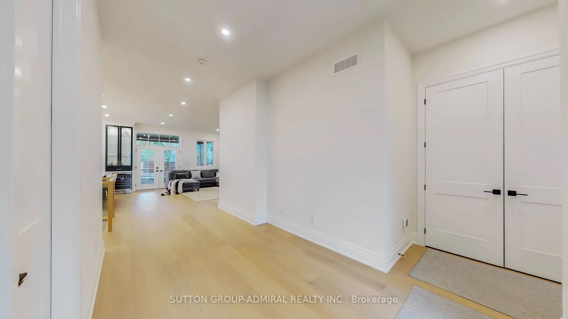 146 Hetram Court