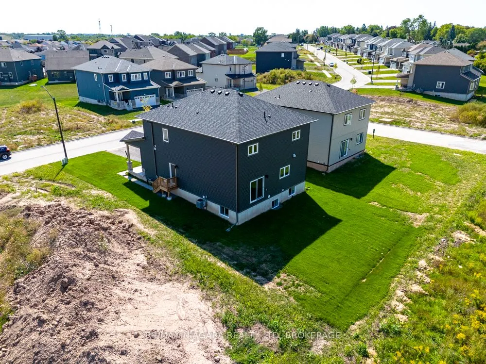 158 Hillcrest Road, #Lower