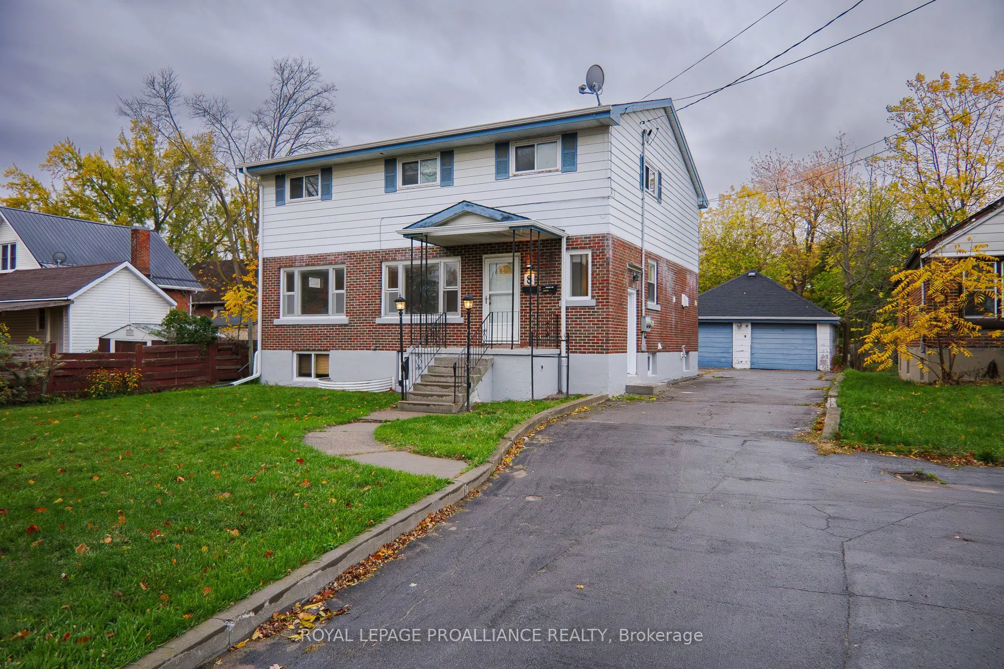 8 Reynolds Crescent