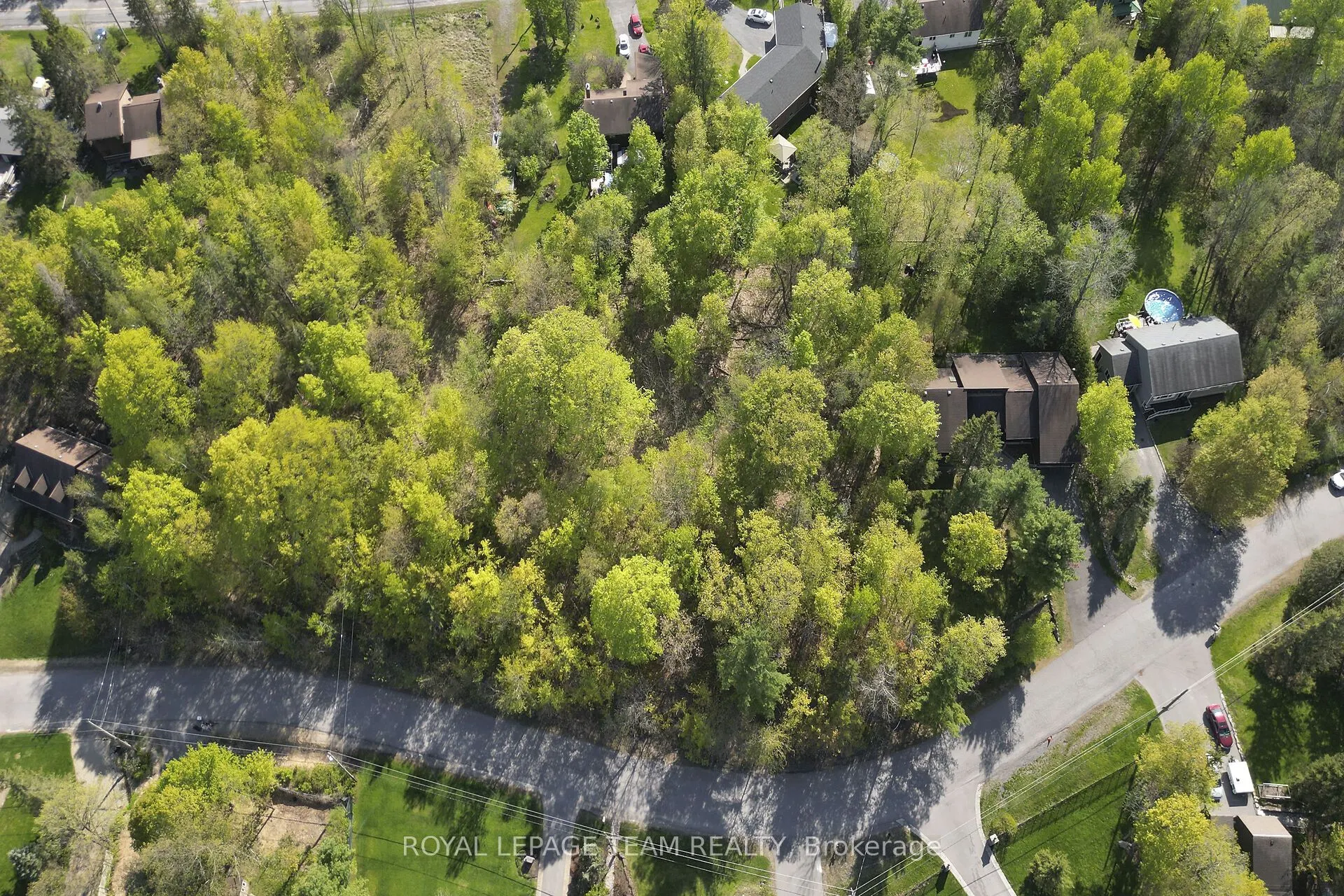 LT33/34 Barlow Crescent