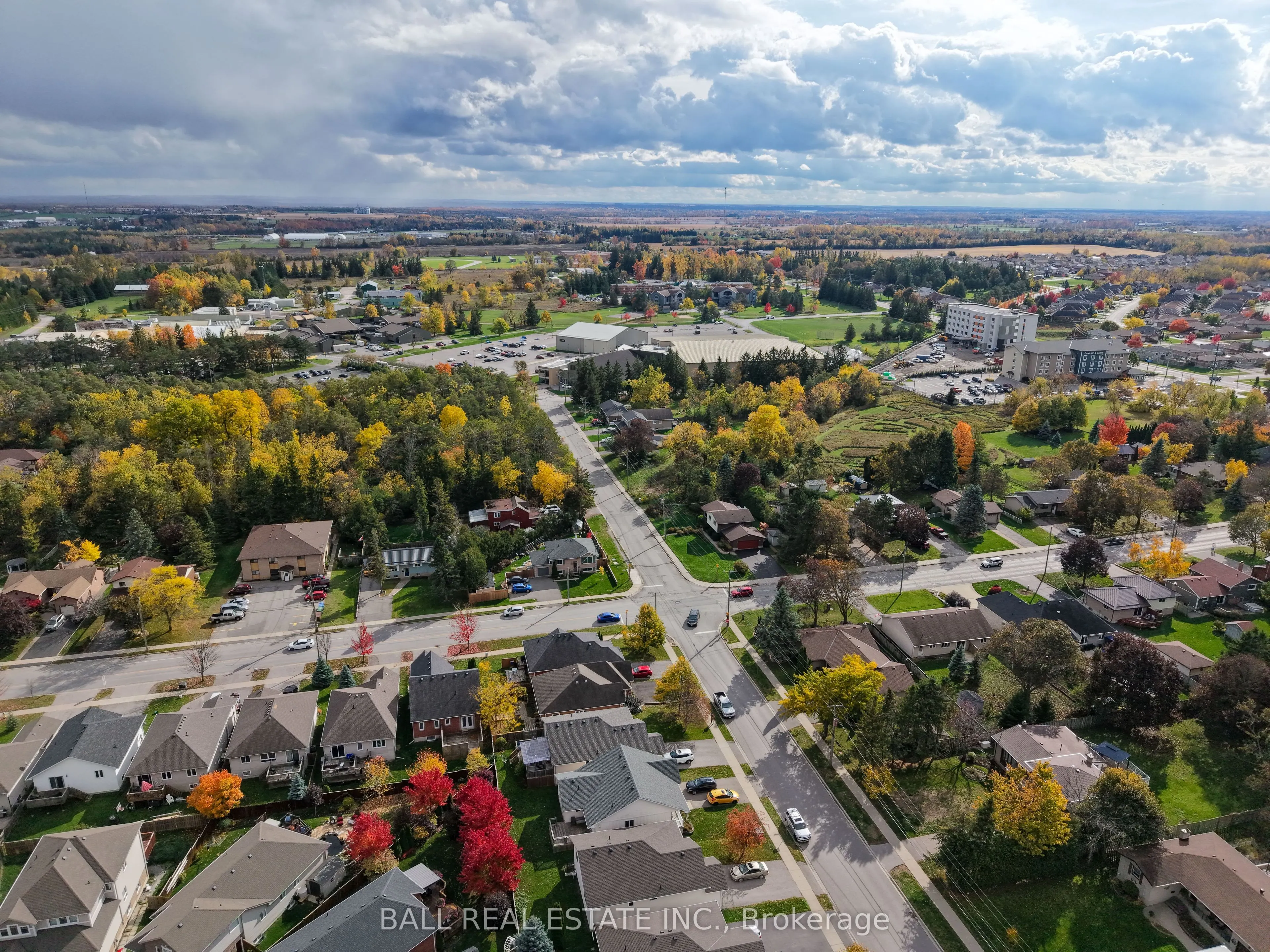 116 Adelaide Street S