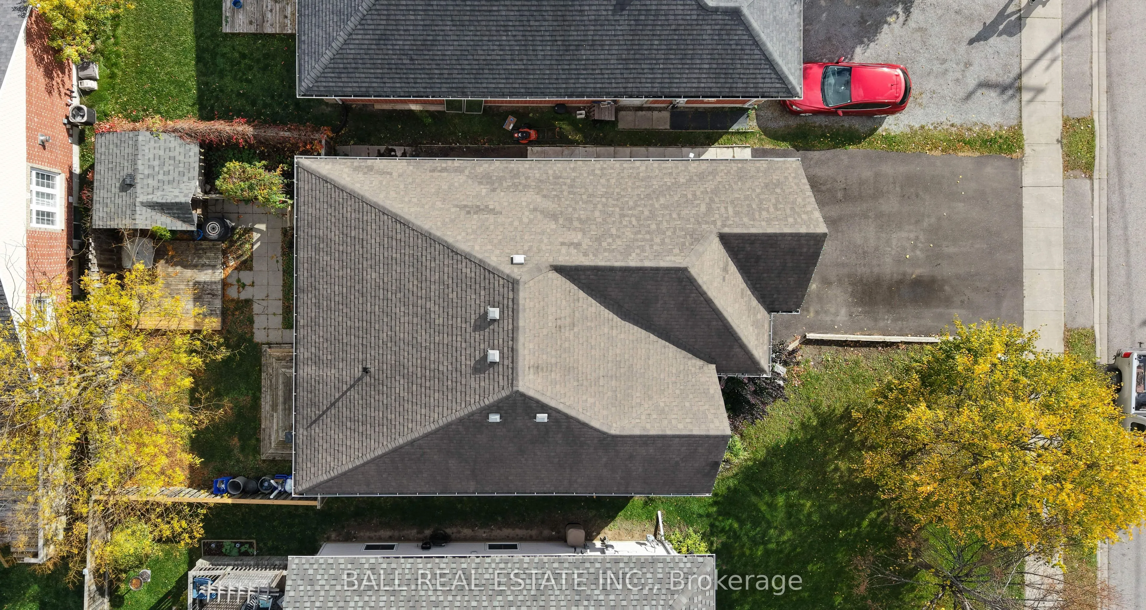 116 Adelaide Street S