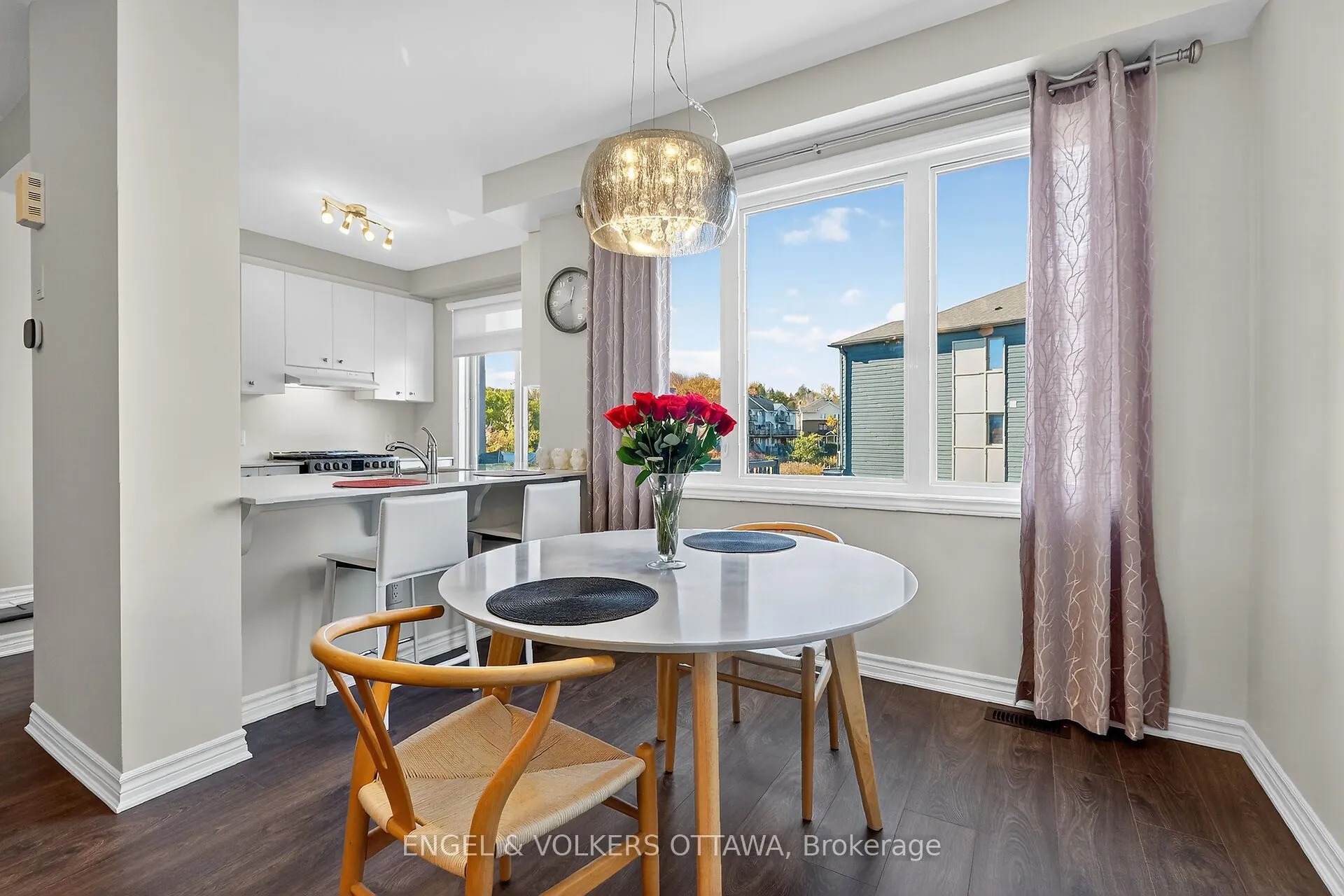 827 Kiniw Private SE