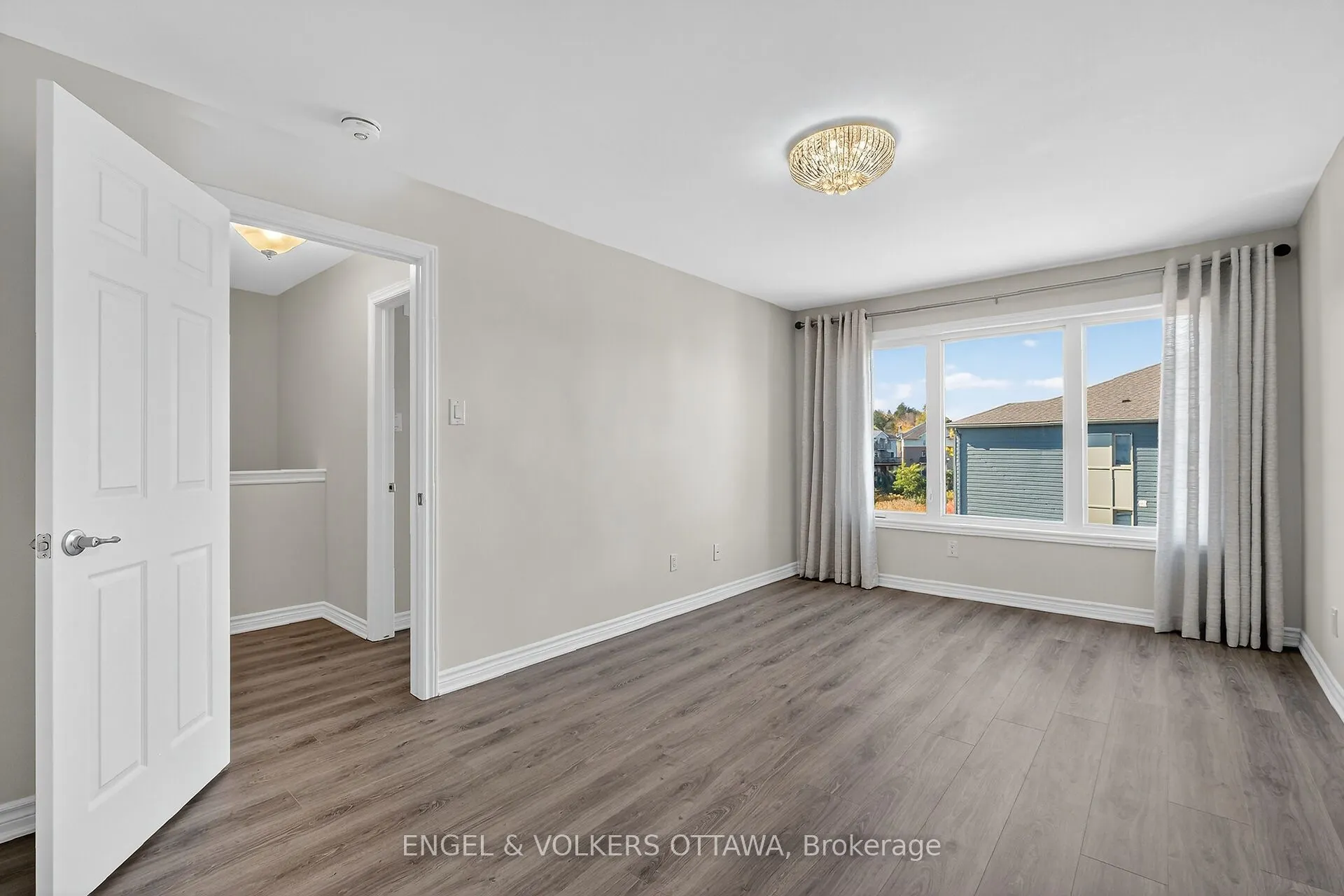 827 Kiniw Private SE