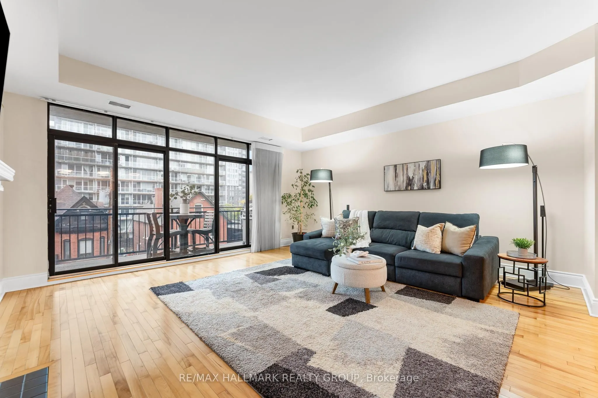 374 Cooper Street, #401