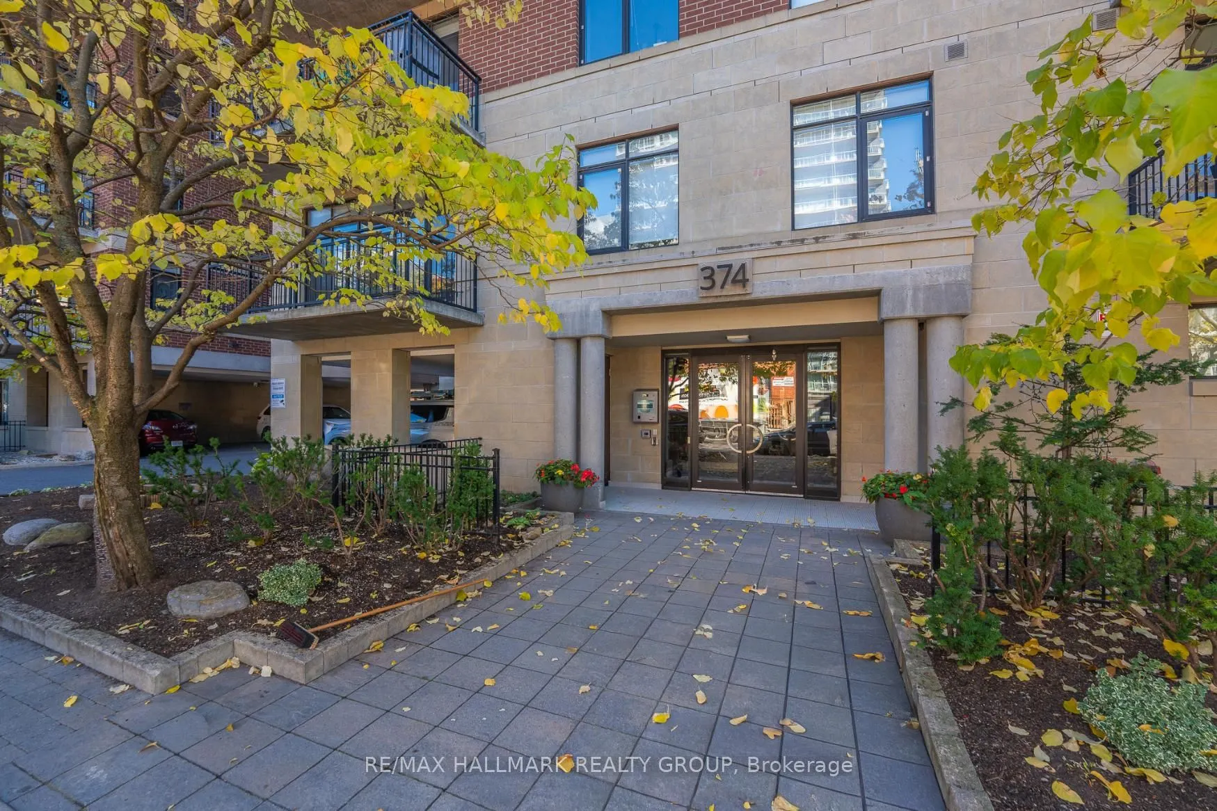 374 Cooper Street, #401