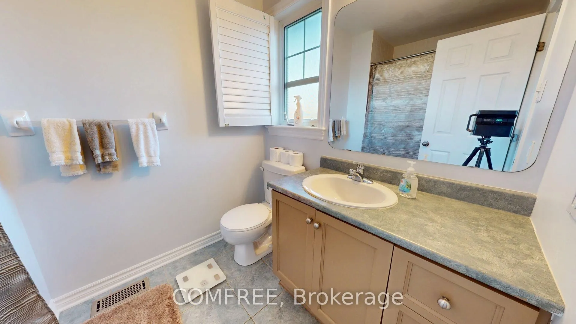 29D Cresthaven Drive
