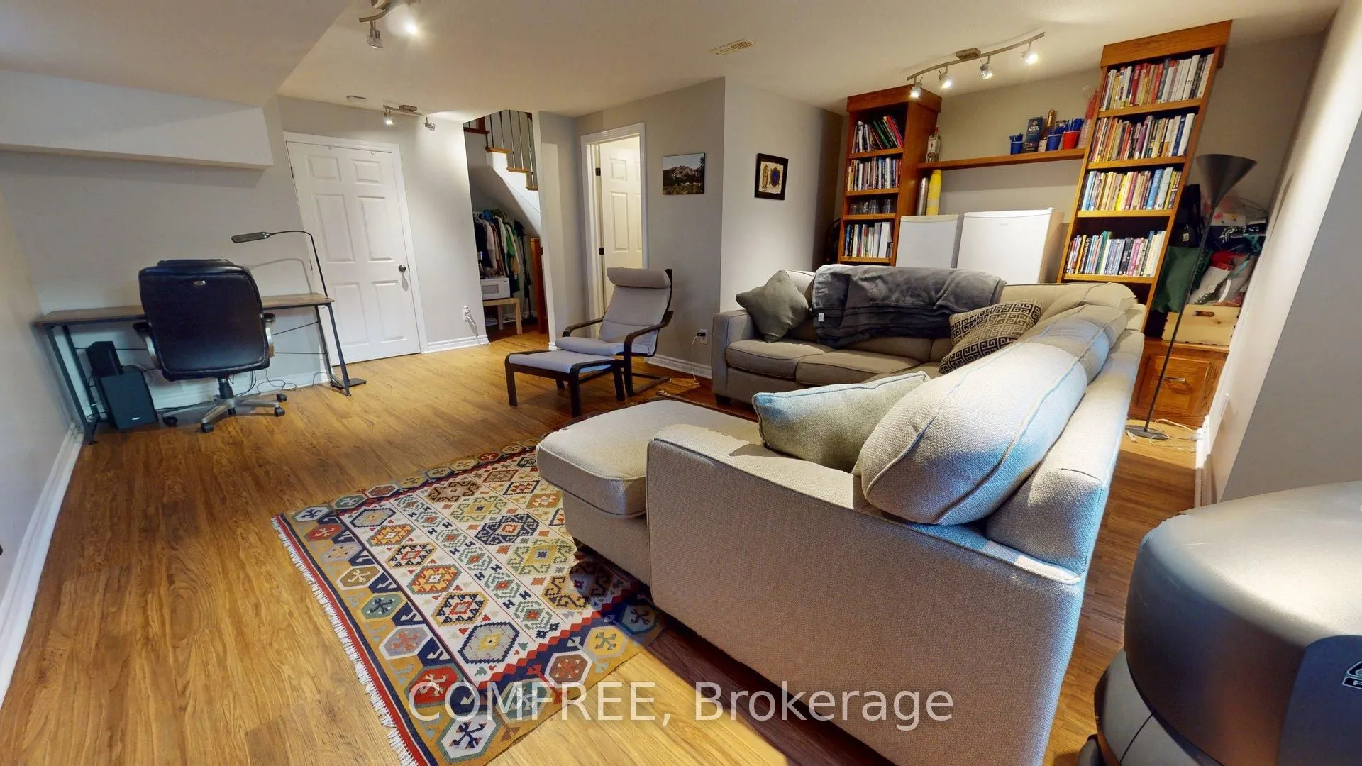 29D Cresthaven Drive