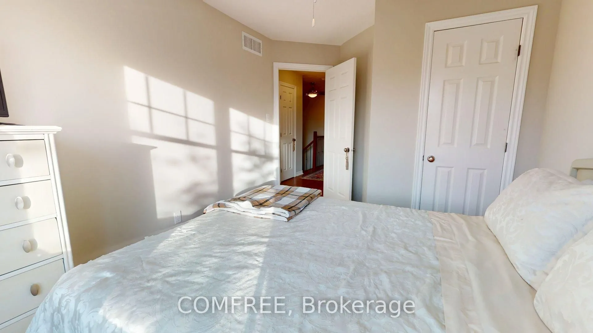 29D Cresthaven Drive